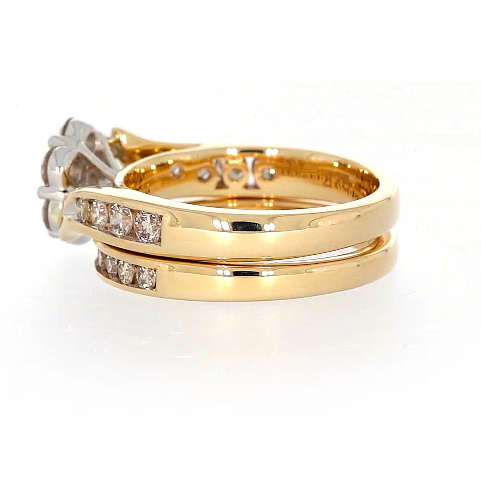 9ct Two Tone Gold Round Brilliant Cut with 1.35 Carat tw of Diamonds Ring - Image 25