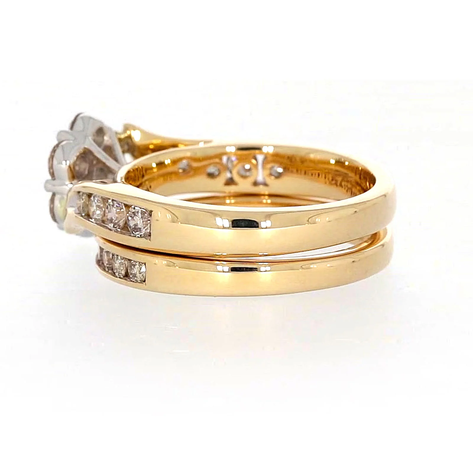 9ct Two Tone Gold Round Brilliant Cut with 1.35 Carat tw of Diamonds Ring - Image 26