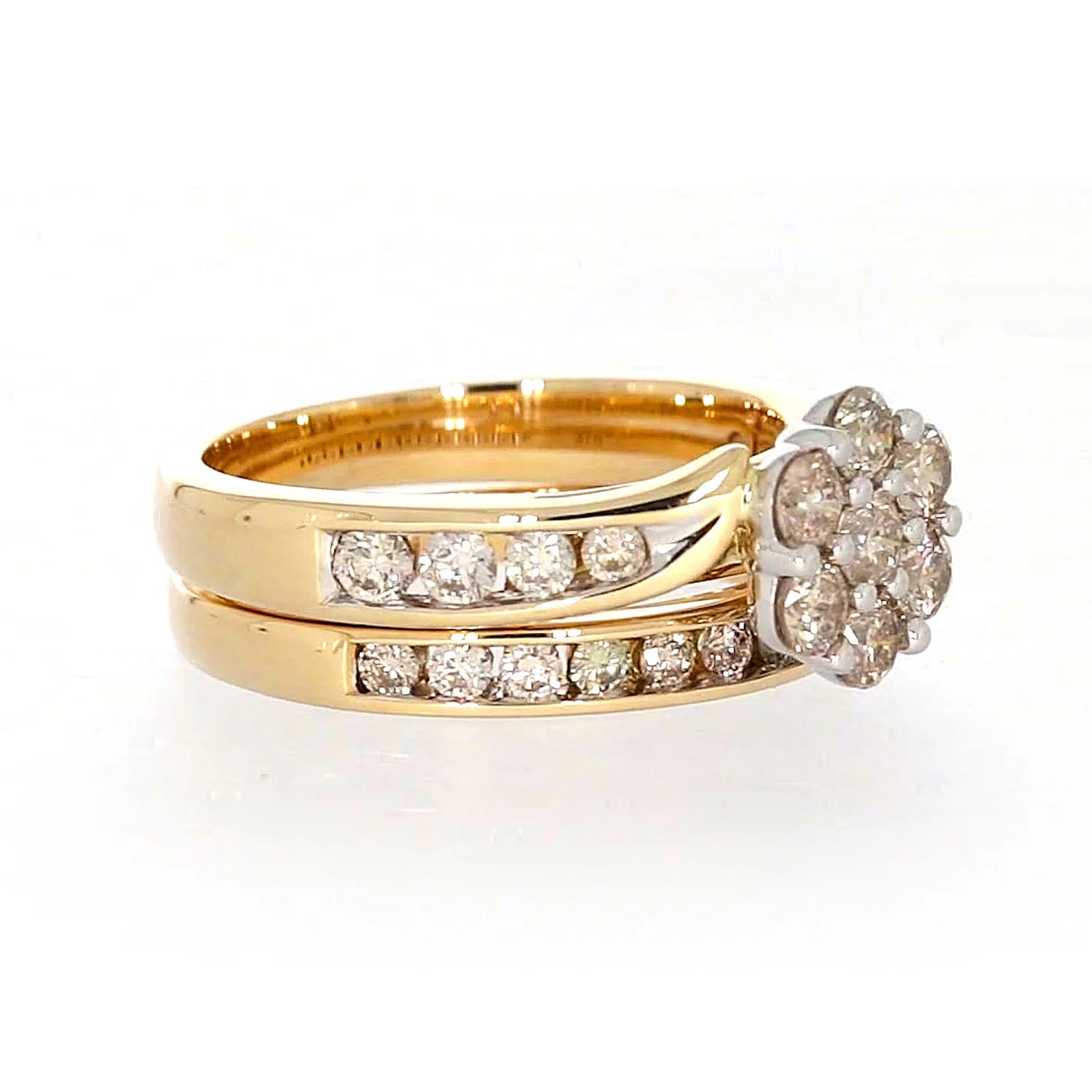 9ct Two Tone Gold Round Brilliant Cut with 1.35 Carat tw of Diamonds Ring - Image 64