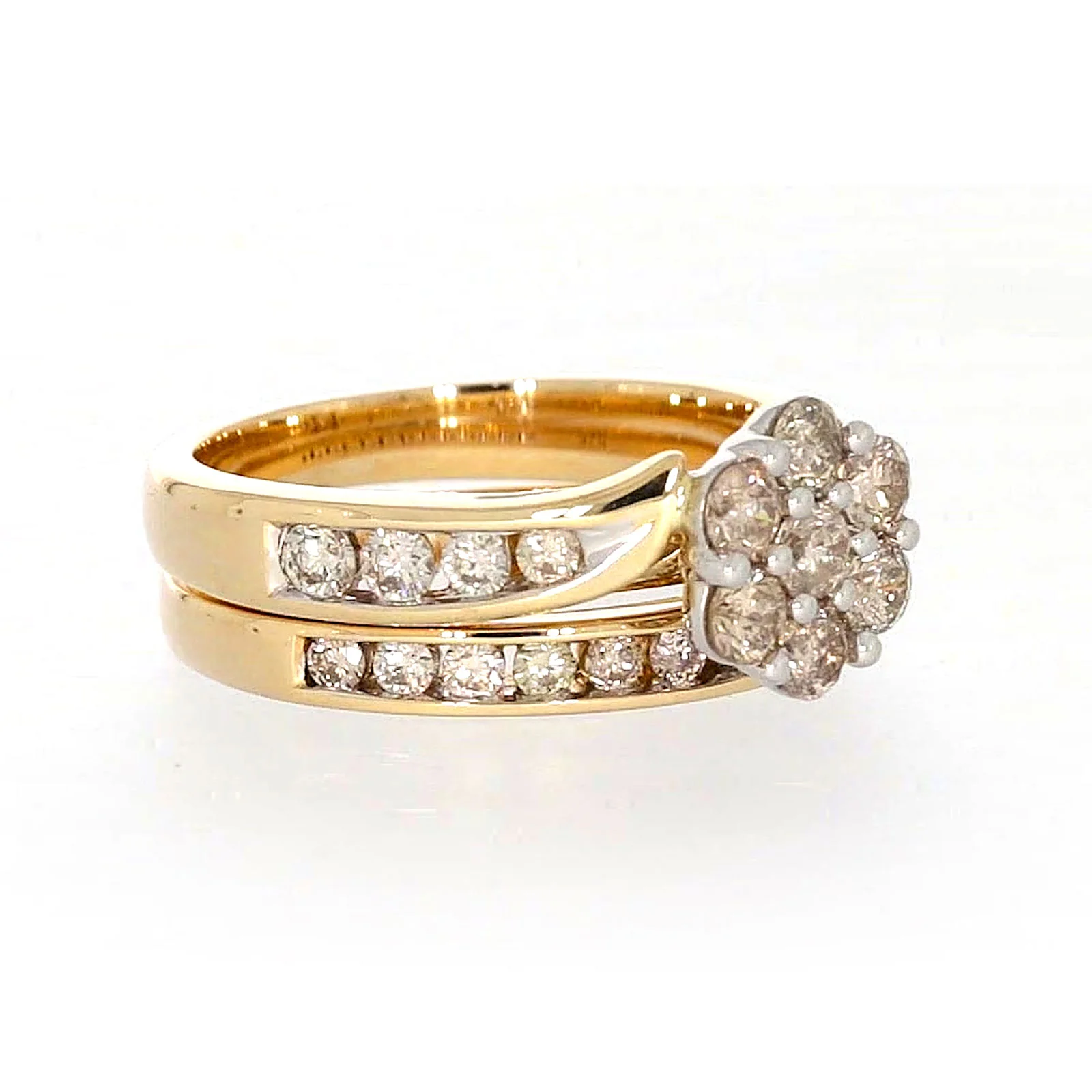 9ct Two Tone Gold Round Brilliant Cut with 1.35 Carat tw of Diamonds Ring - Image 66