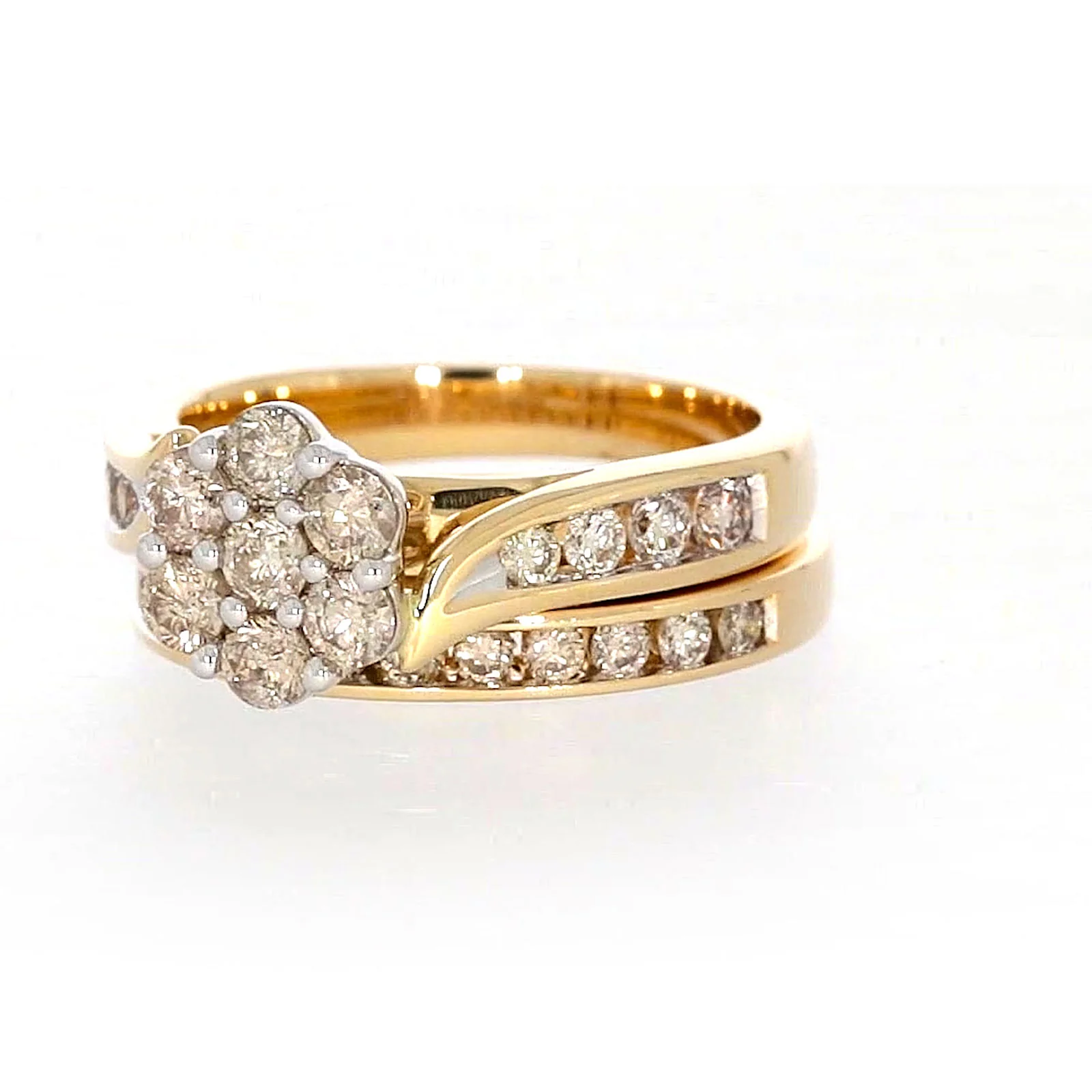 9ct Two Tone Gold Round Brilliant Cut with 1.35 Carat tw of Diamonds Ring - Image 7