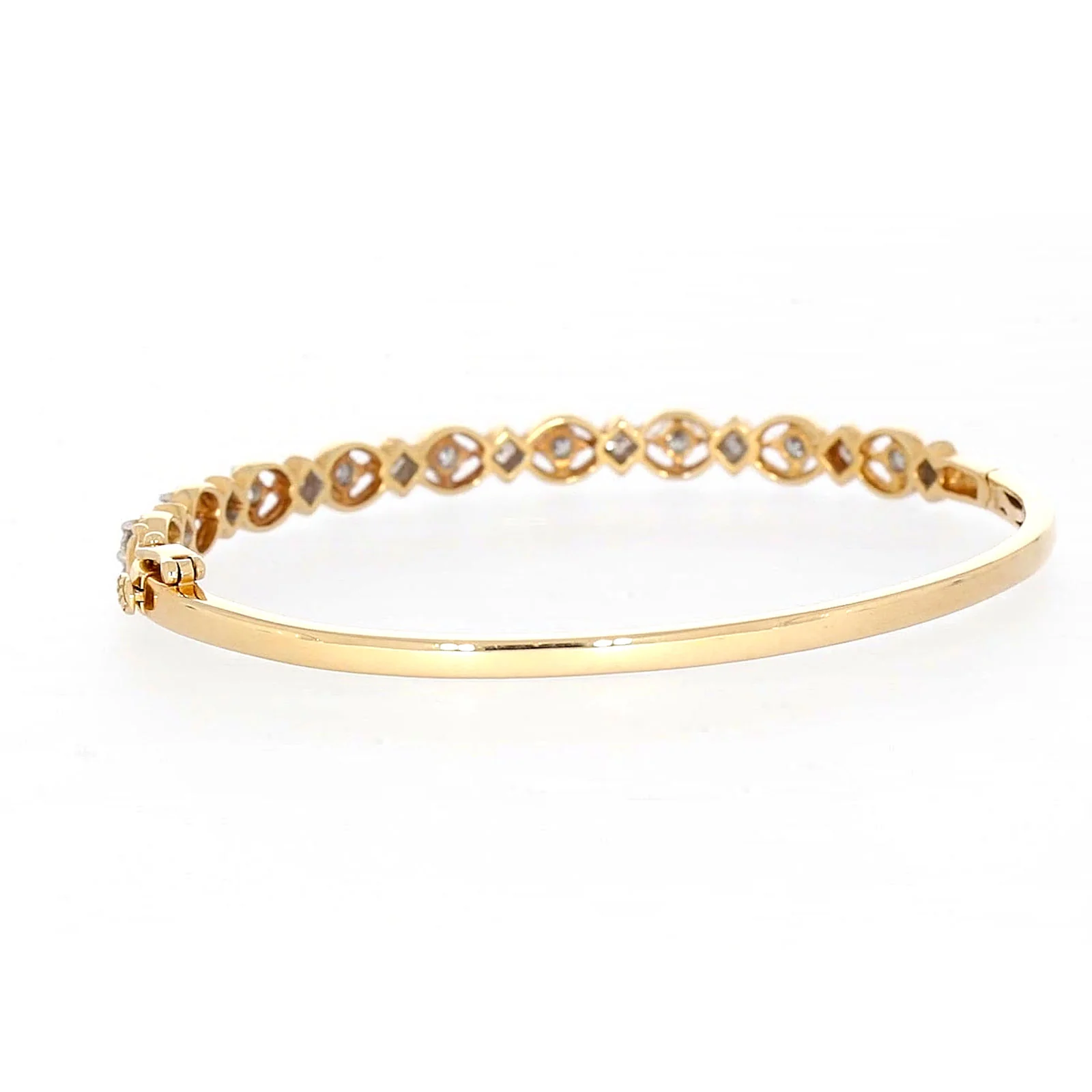 Paris 14ct Yellow Gold Princess & Round Brilliant Cut with 1 1/2 CARAT tw of Diamonds Bangle - Image 32