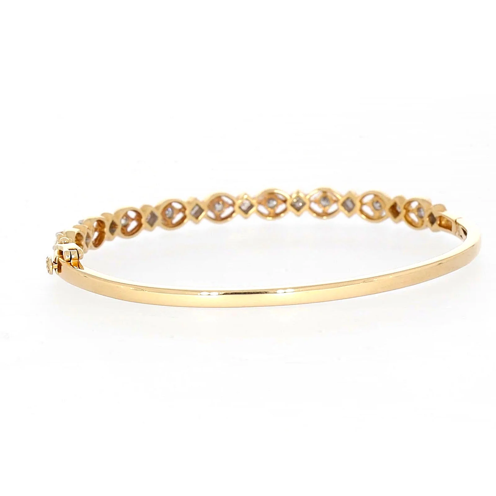 Paris 14ct Yellow Gold Princess & Round Brilliant Cut with 1 1/2 CARAT tw of Diamonds Bangle - Image 33