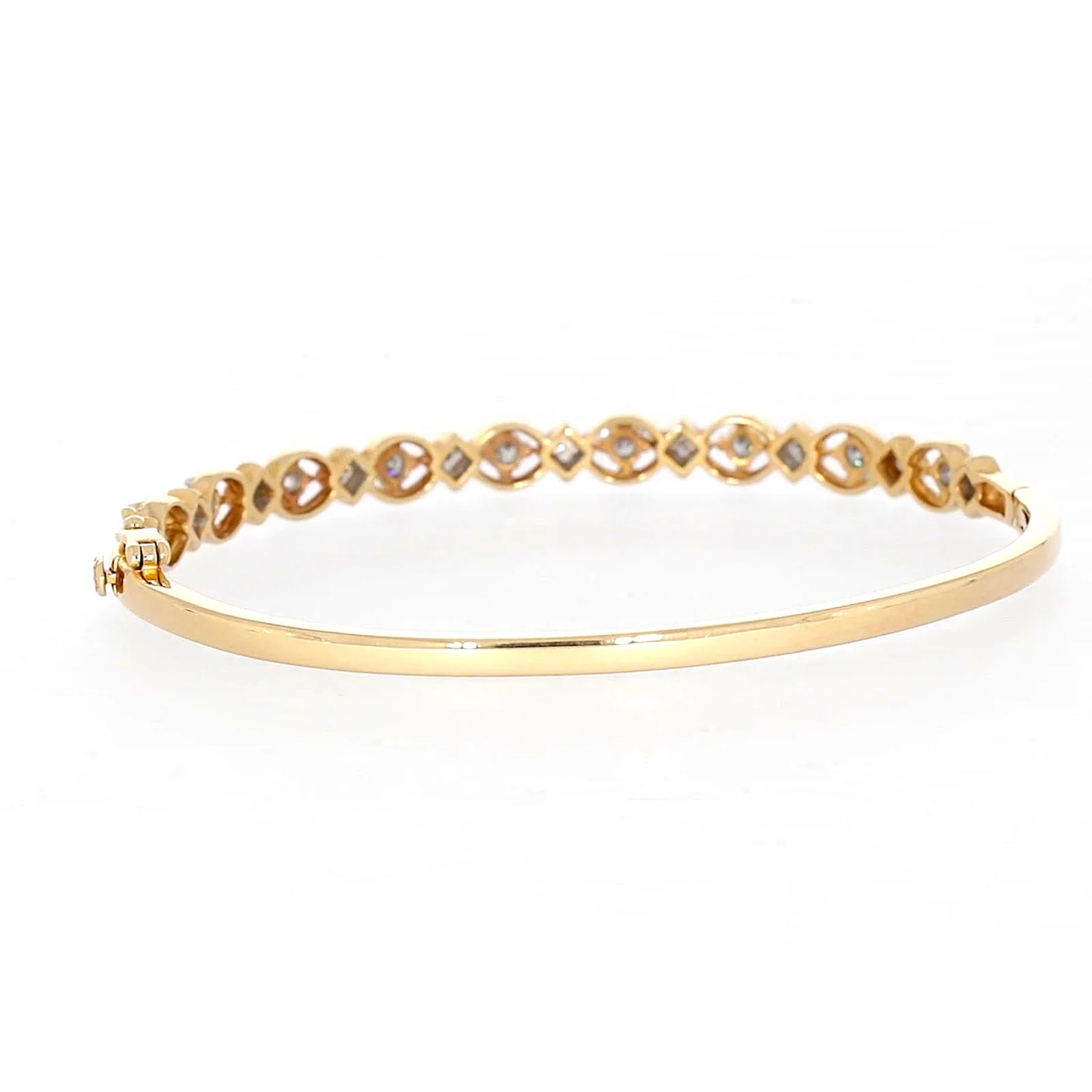 Paris 14ct Yellow Gold Princess & Round Brilliant Cut with 1 1/2 CARAT tw of Diamonds Bangle - Image 34