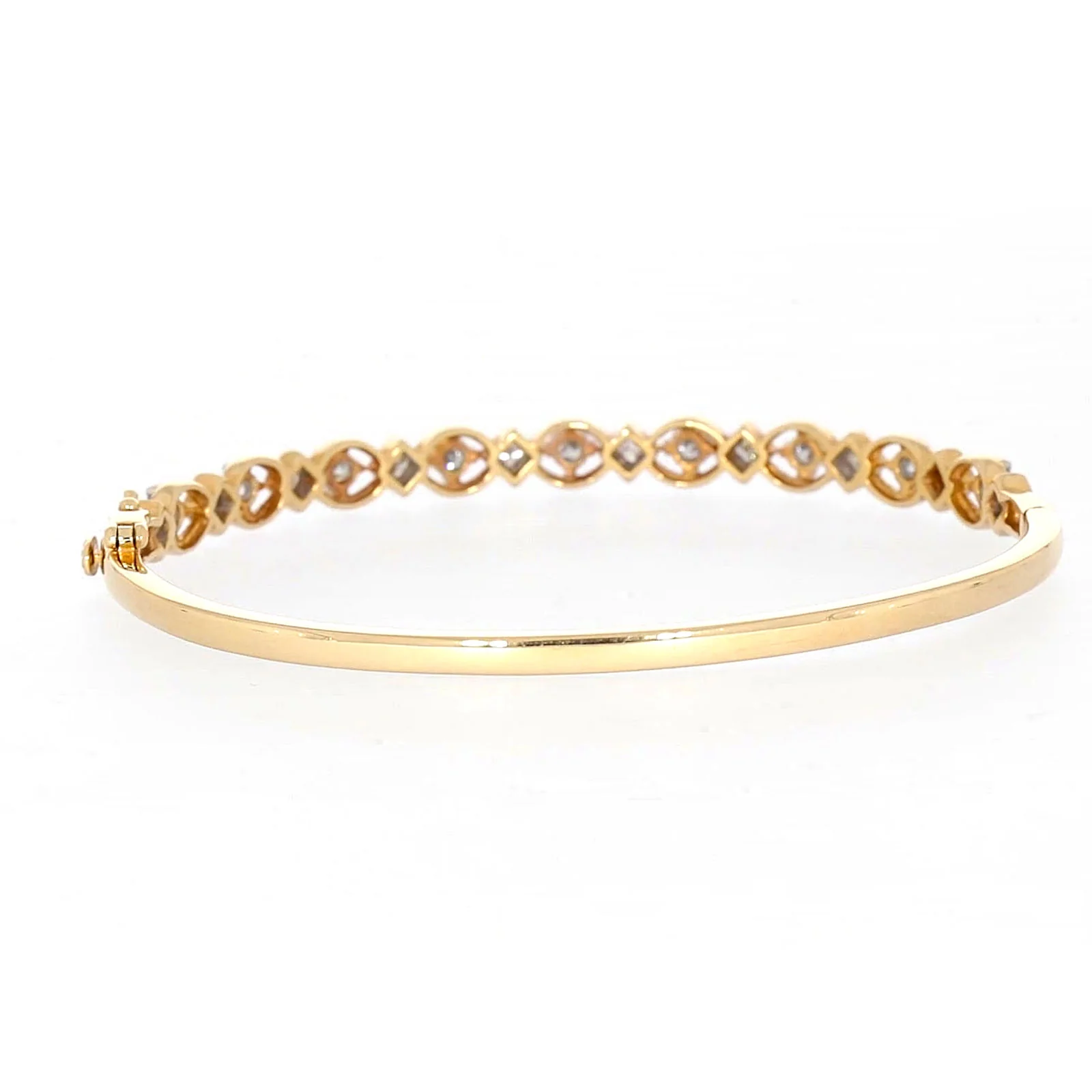Paris 14ct Yellow Gold Princess & Round Brilliant Cut with 1 1/2 CARAT tw of Diamonds Bangle - Image 36