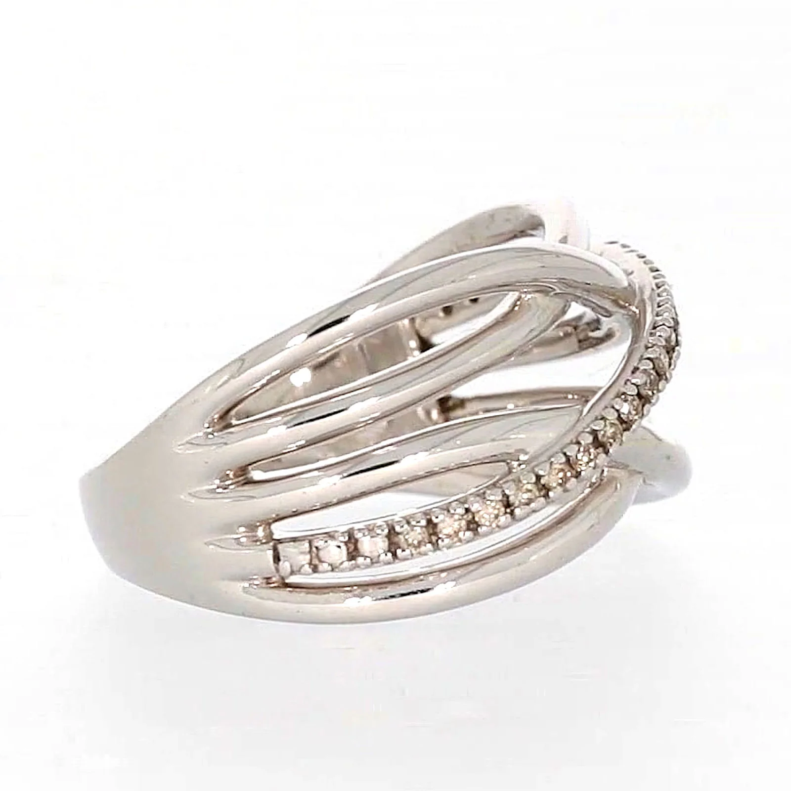 Sterling Silver Round Brilliant Cut with 0.10 CARAT tw of Diamonds Ring - Image 59