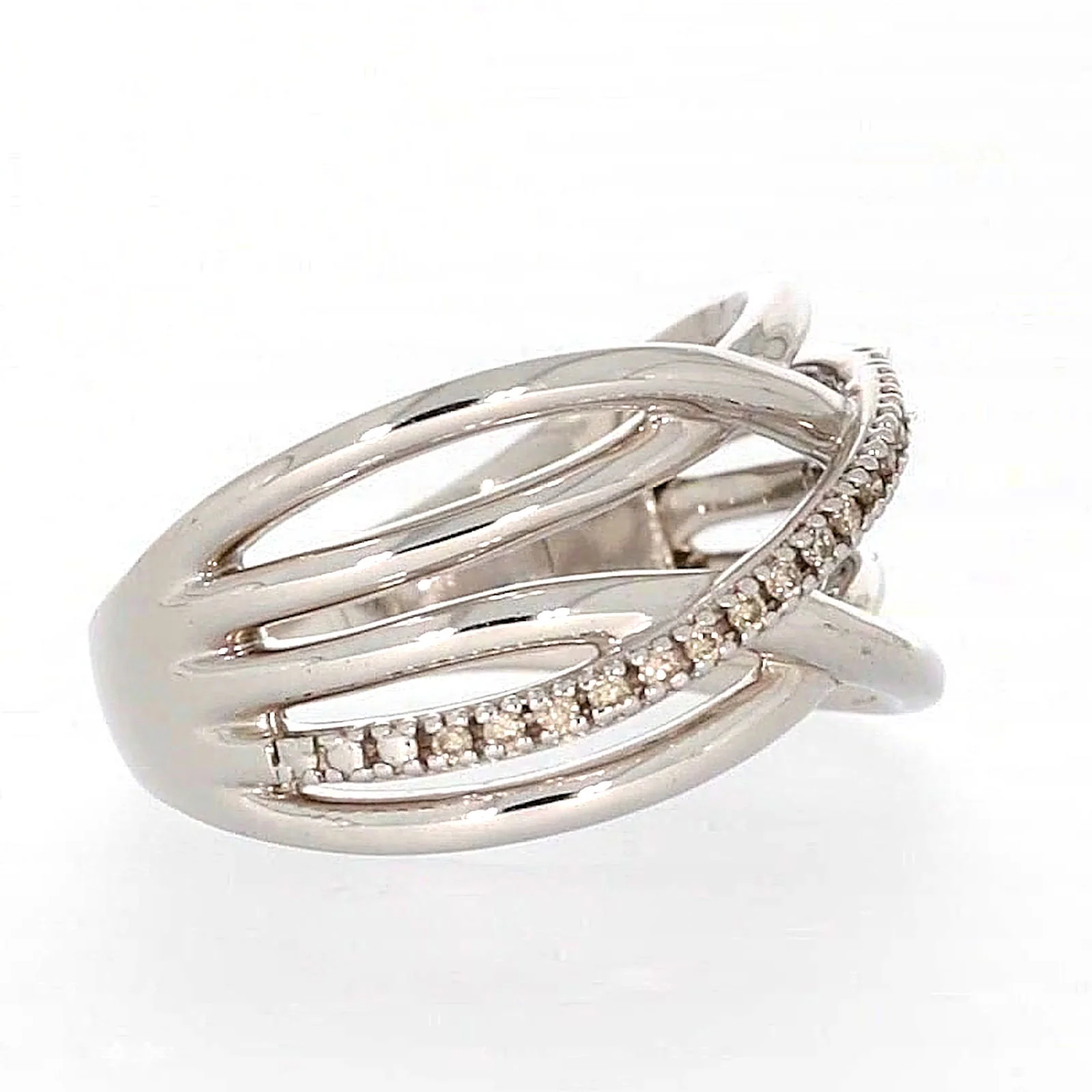 Sterling Silver Round Brilliant Cut with 0.10 CARAT tw of Diamonds Ring - Image 62