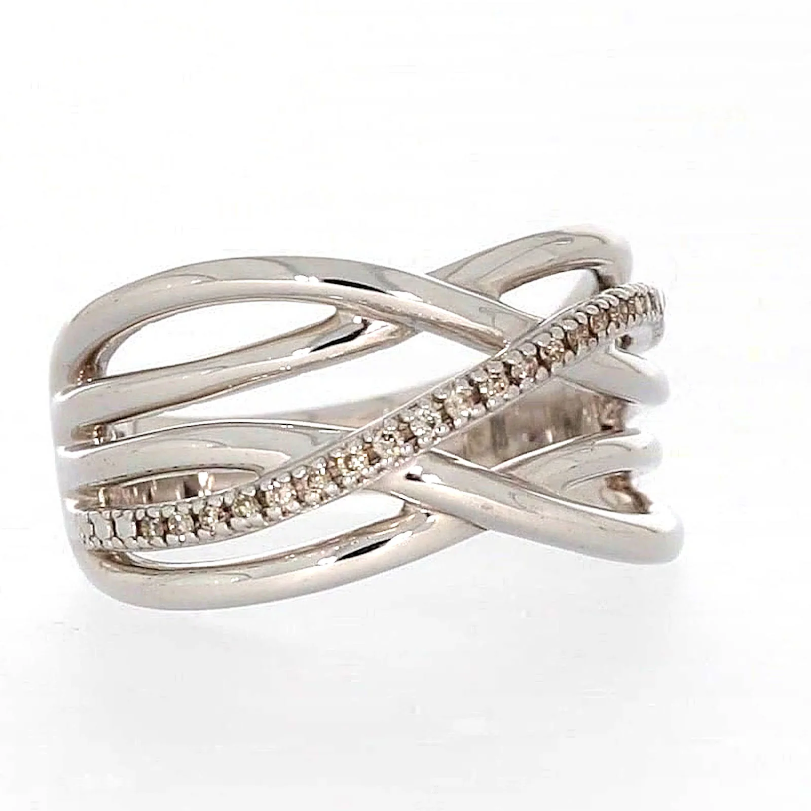 Sterling Silver Round Brilliant Cut with 0.10 CARAT tw of Diamonds Ring - Image 69