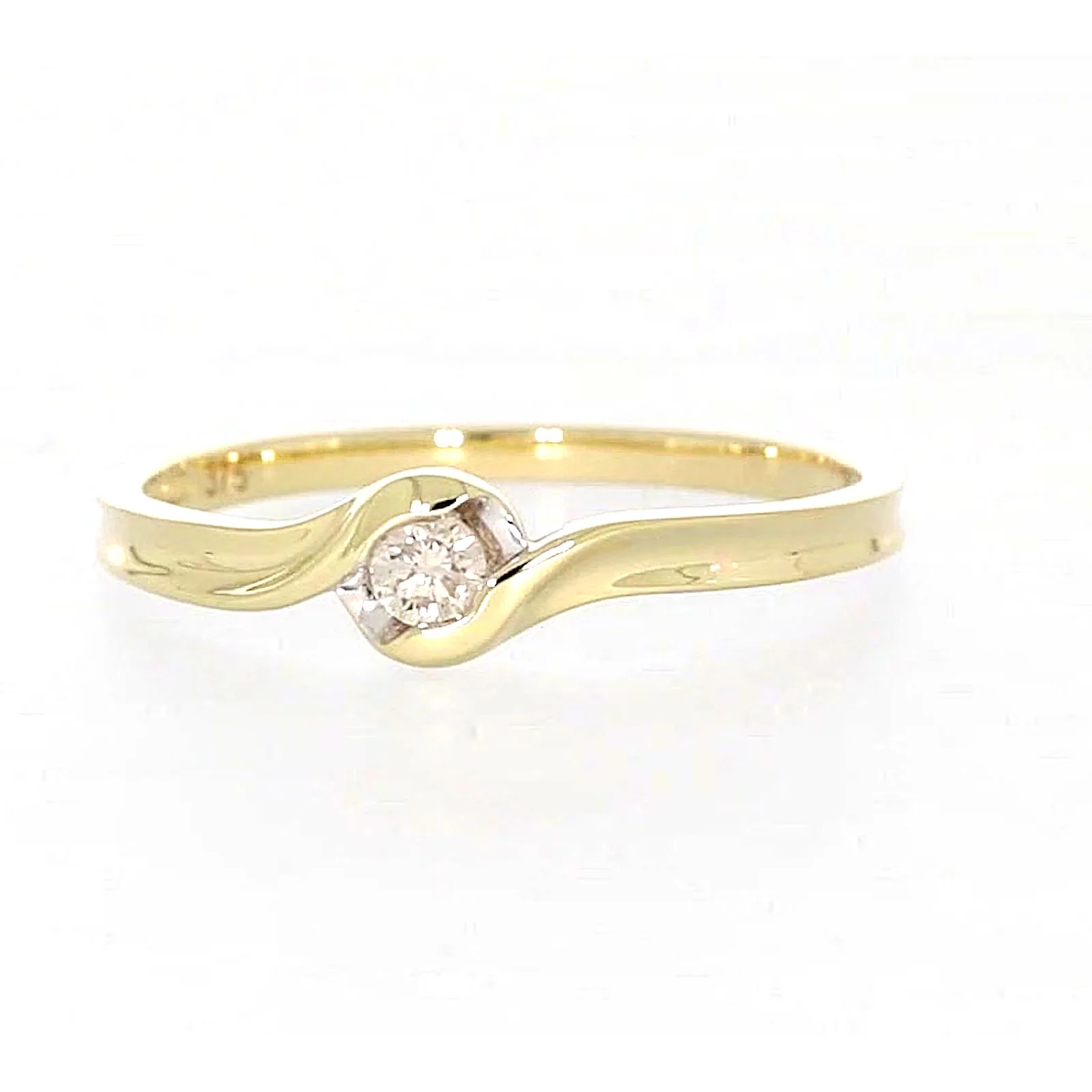 9ct Yellow Gold Round Brilliant Cut with 0.08 CARAT tw of Diamonds Ring - Image 3