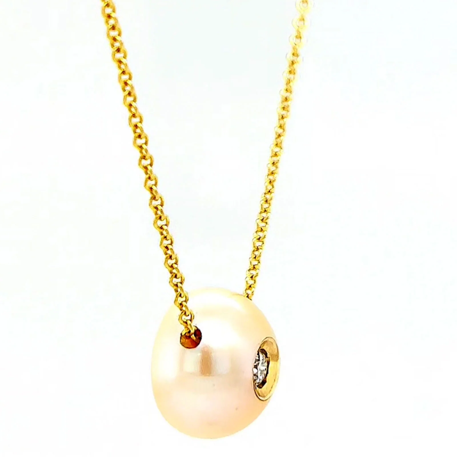 14ct Yellow Gold & Diamond Set Pendant - Image 63