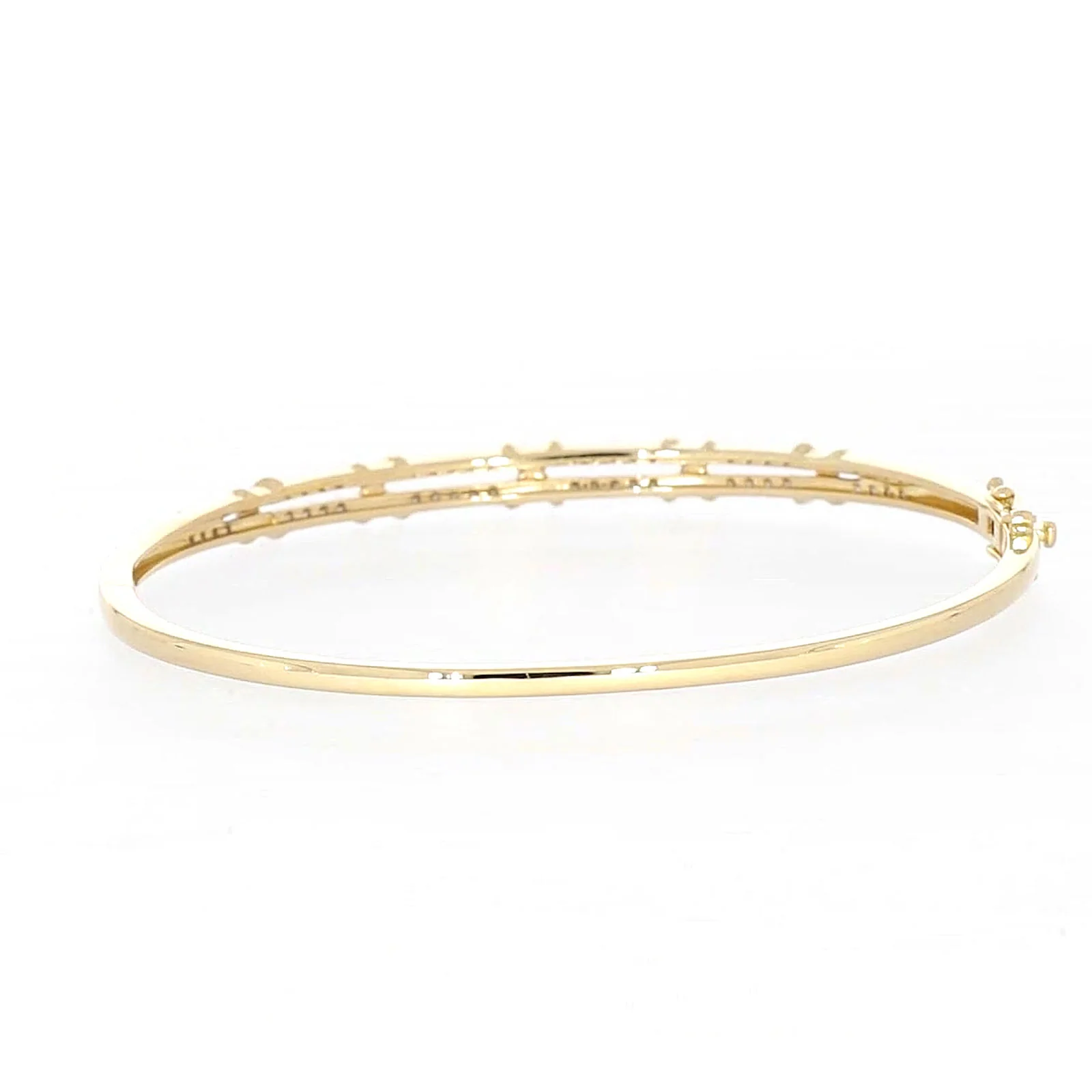 9ct Yellow Gold Round Brilliant Cut with 1/2 CARAT tw of Diamonds Bangle - Image 35