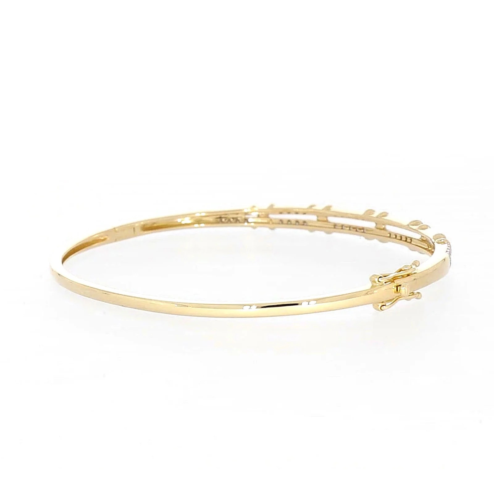 9ct Yellow Gold Round Brilliant Cut with 1/2 CARAT tw of Diamonds Bangle - Image 46