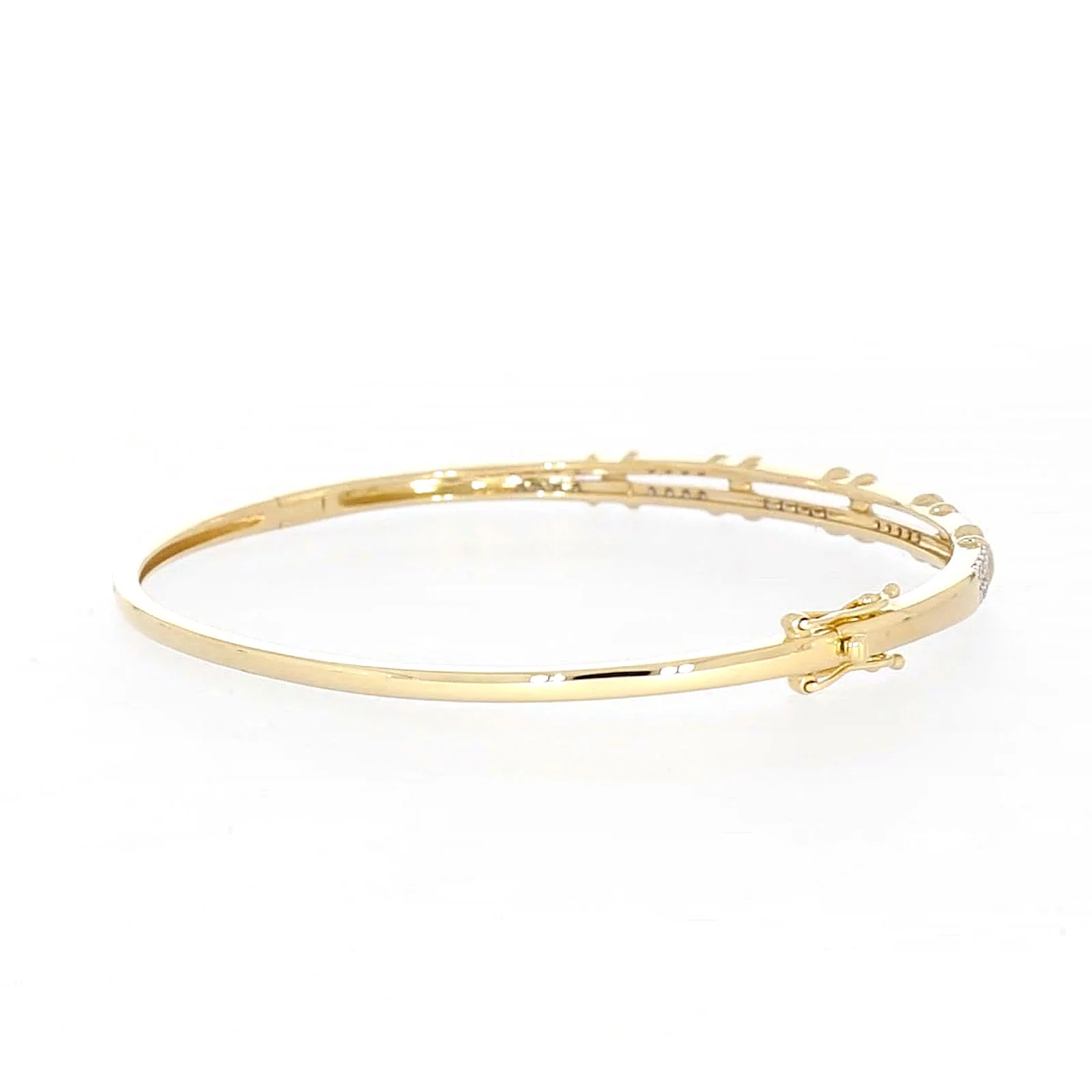 9ct Yellow Gold Round Brilliant Cut with 1/2 CARAT tw of Diamonds Bangle - Image 47