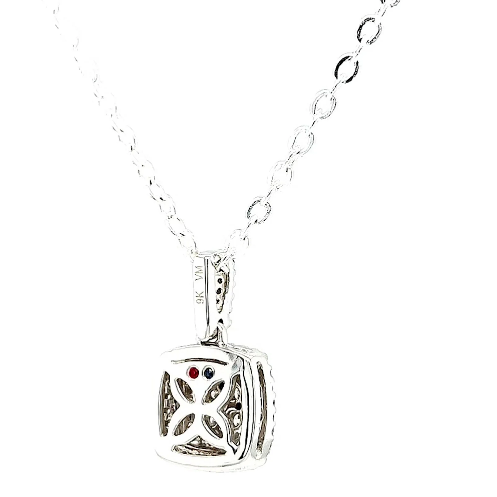 London 9ct White Gold Round Brilliant Cut with 1/4 CARAT tw of Diamond Pendant - Image 44