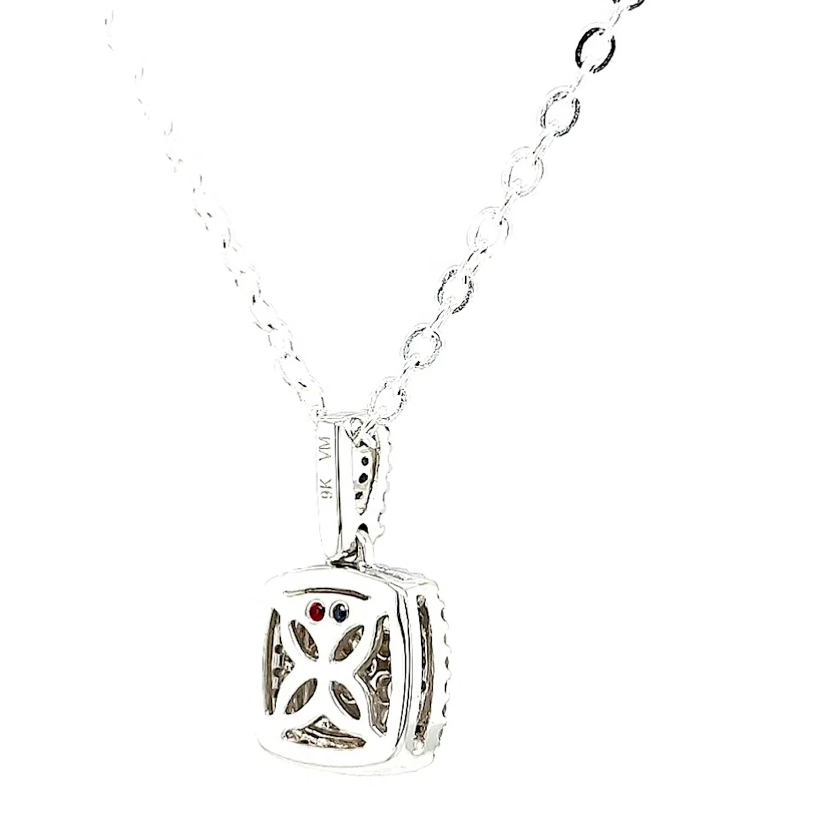 London 9ct White Gold Round Brilliant Cut with 1/4 CARAT tw of Diamond Pendant - Image 45