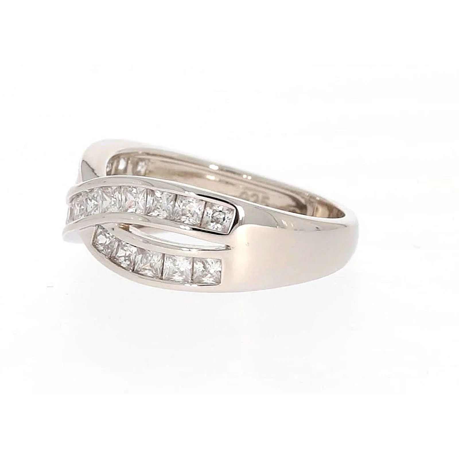 Sterling Silver Cubic Zirconia Cross Over Ring - Image 17