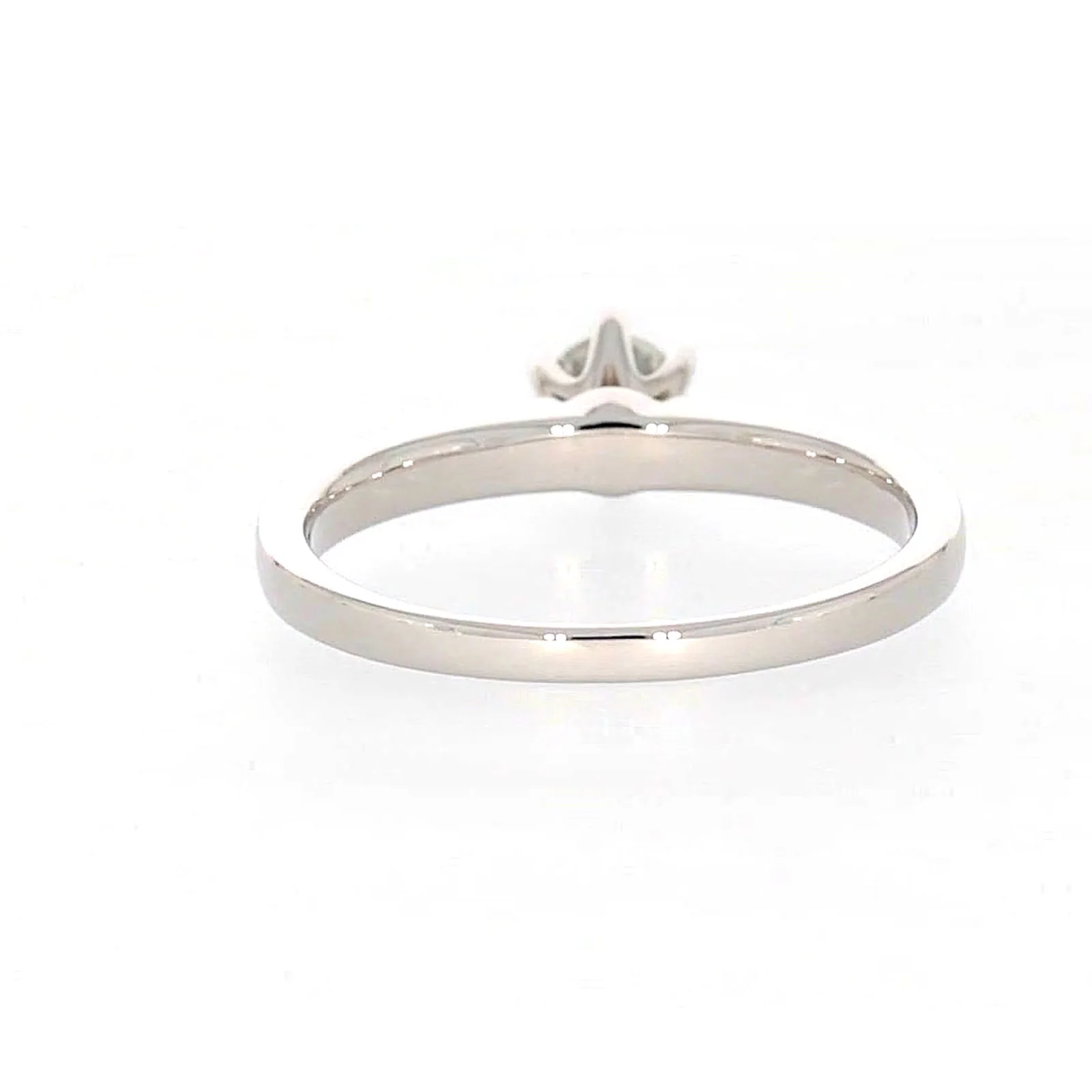 Solitaire 18ct White Gold Round Brilliant Cut with 1/3 CARAT of Diamonds Ring - Image 39