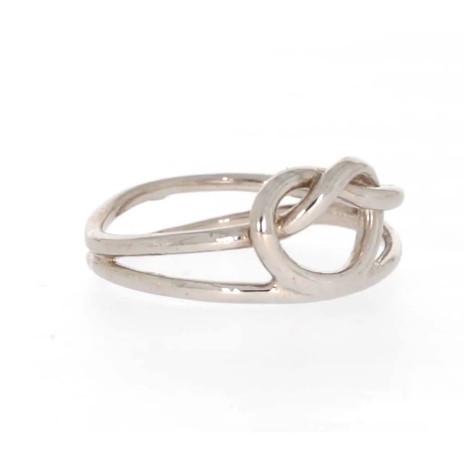 Sterling Silver Knot Heart Ring - Image 68