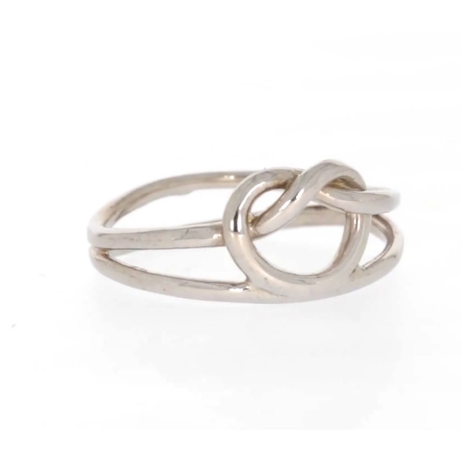 Sterling Silver Knot Heart Ring - Image 70