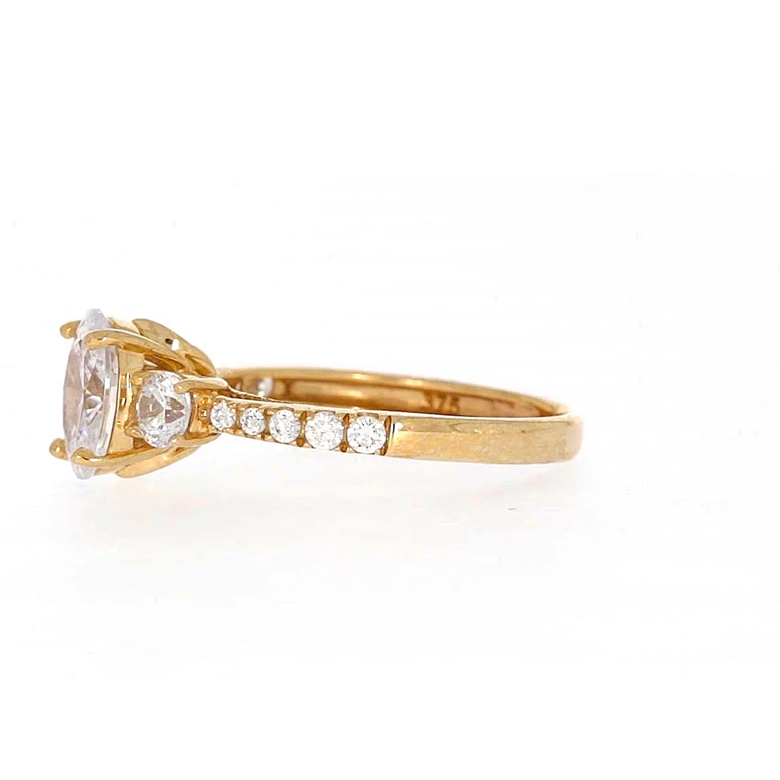 HUSH 9ct Yellow Gold Oval & Round Brilliant Cut with 1.70 CARAT tw of Diamond Simulants Ring - Image 17