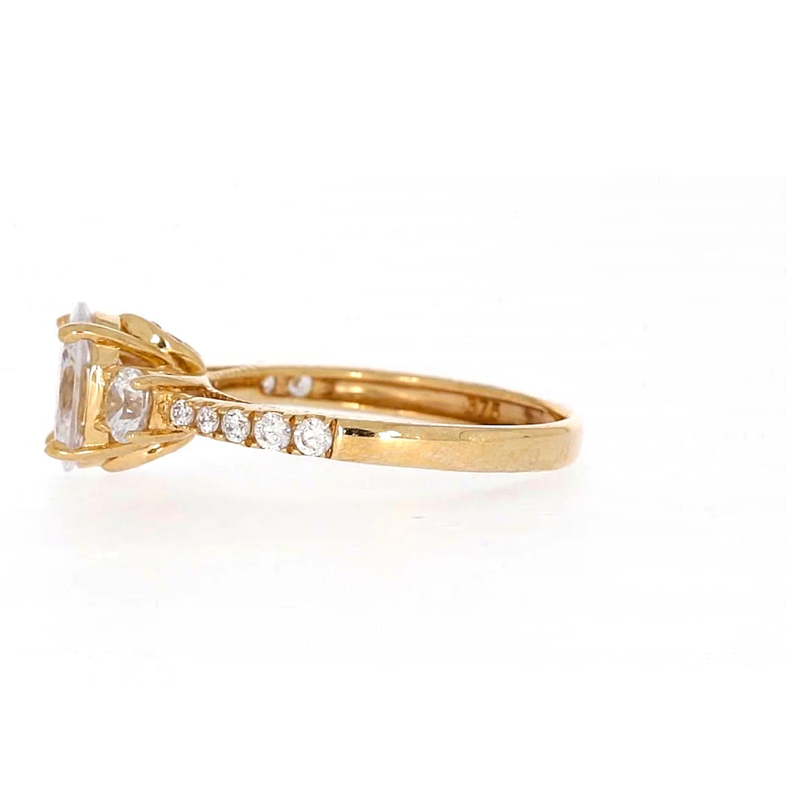 HUSH 9ct Yellow Gold Oval & Round Brilliant Cut with 1.70 CARAT tw of Diamond Simulants Ring - Image 20
