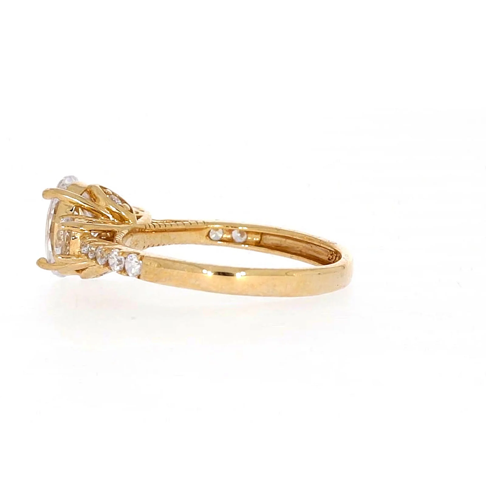 HUSH 9ct Yellow Gold Oval & Round Brilliant Cut with 1.70 CARAT tw of Diamond Simulants Ring - Image 26