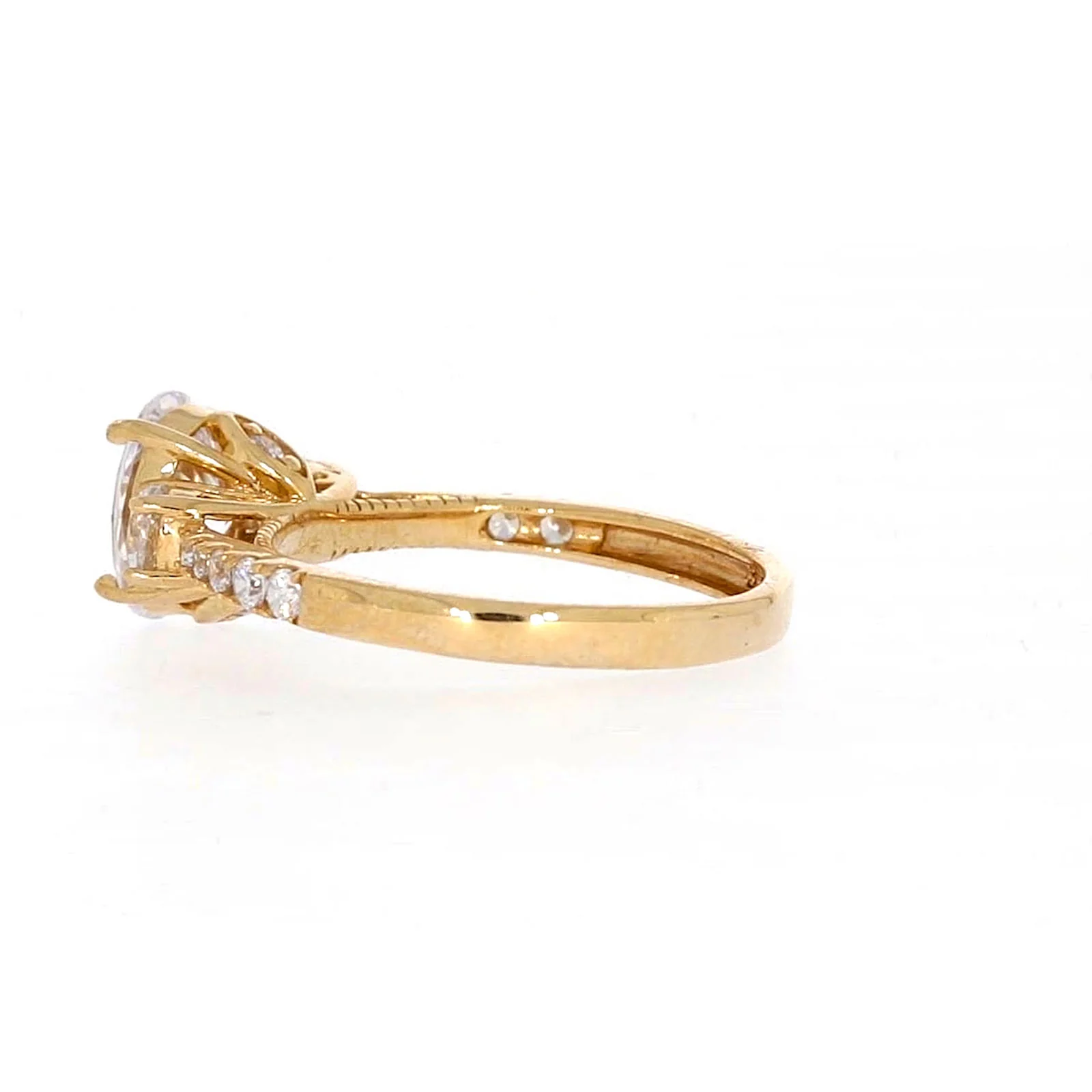 HUSH 9ct Yellow Gold Oval & Round Brilliant Cut with 1.70 CARAT tw of Diamond Simulants Ring - Image 27