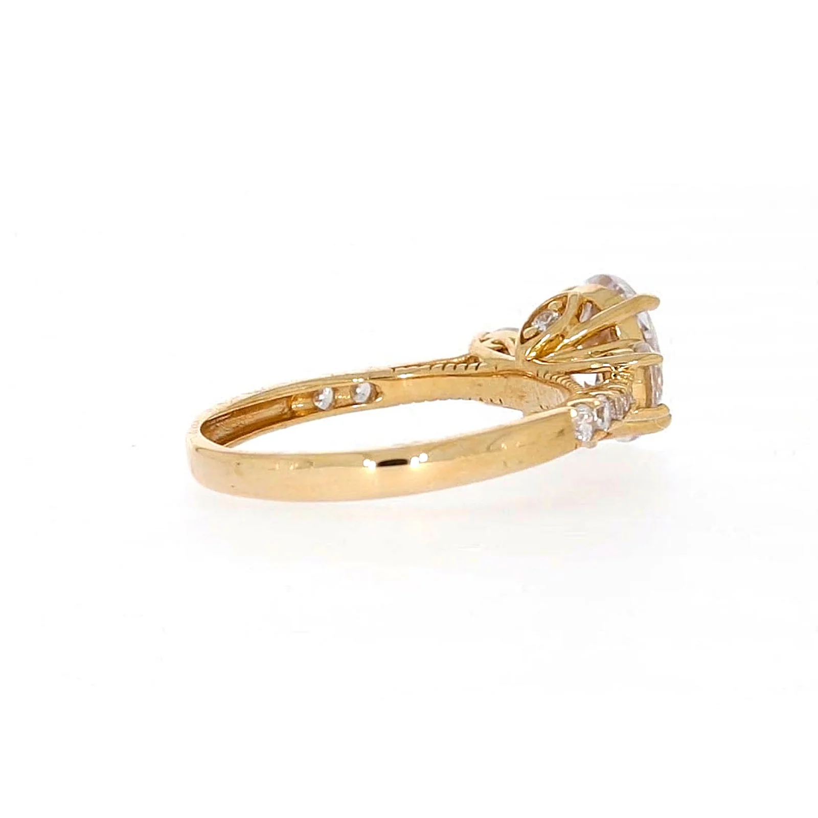 HUSH 9ct Yellow Gold Oval & Round Brilliant Cut with 1.70 CARAT tw of Diamond Simulants Ring - Image 49