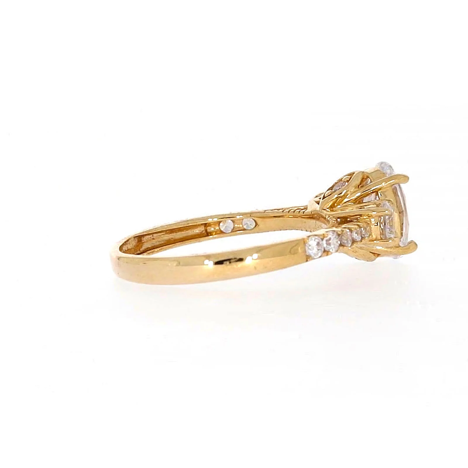 HUSH 9ct Yellow Gold Oval & Round Brilliant Cut with 1.70 CARAT tw of Diamond Simulants Ring - Image 53