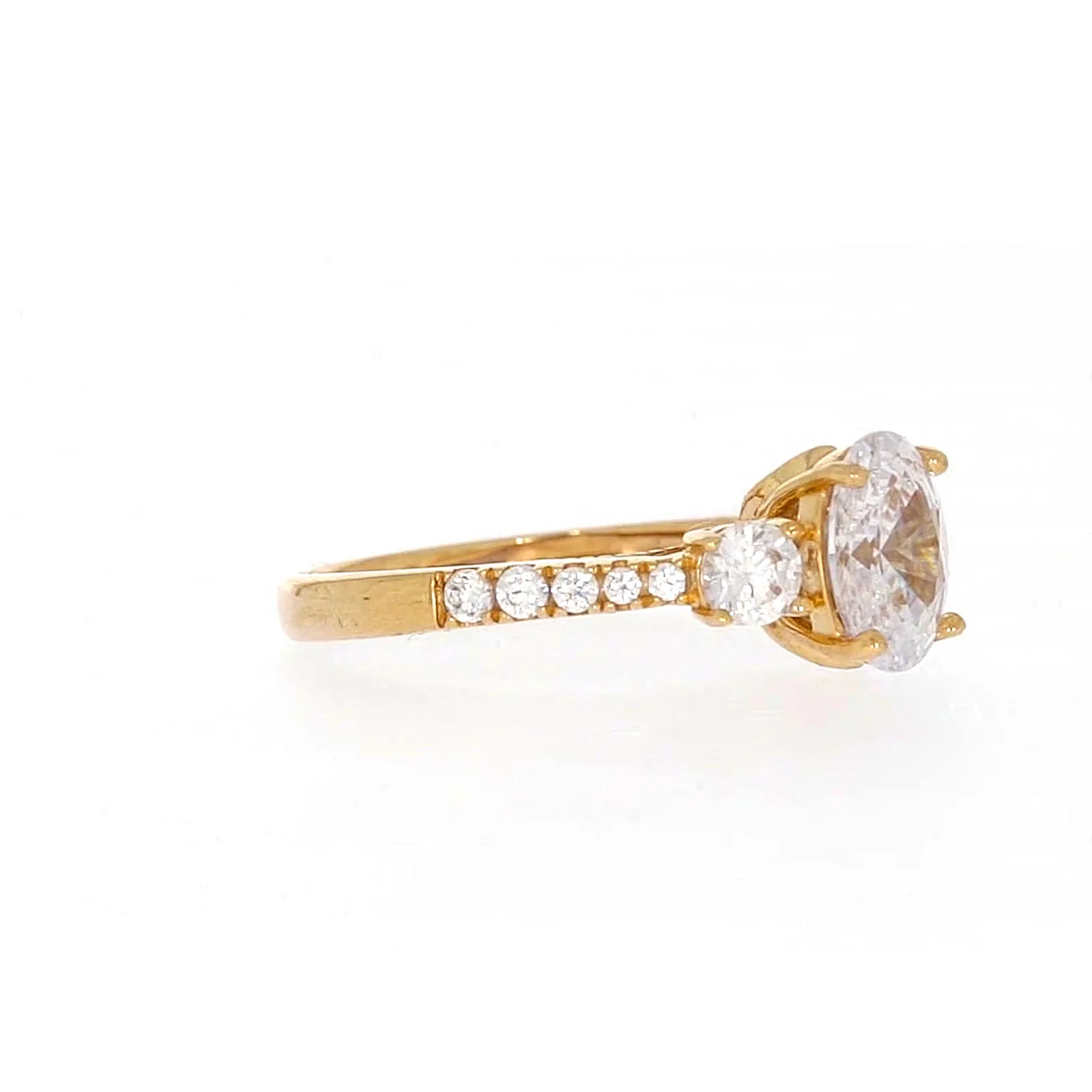 HUSH 9ct Yellow Gold Oval & Round Brilliant Cut with 1.70 CARAT tw of Diamond Simulants Ring - Image 66