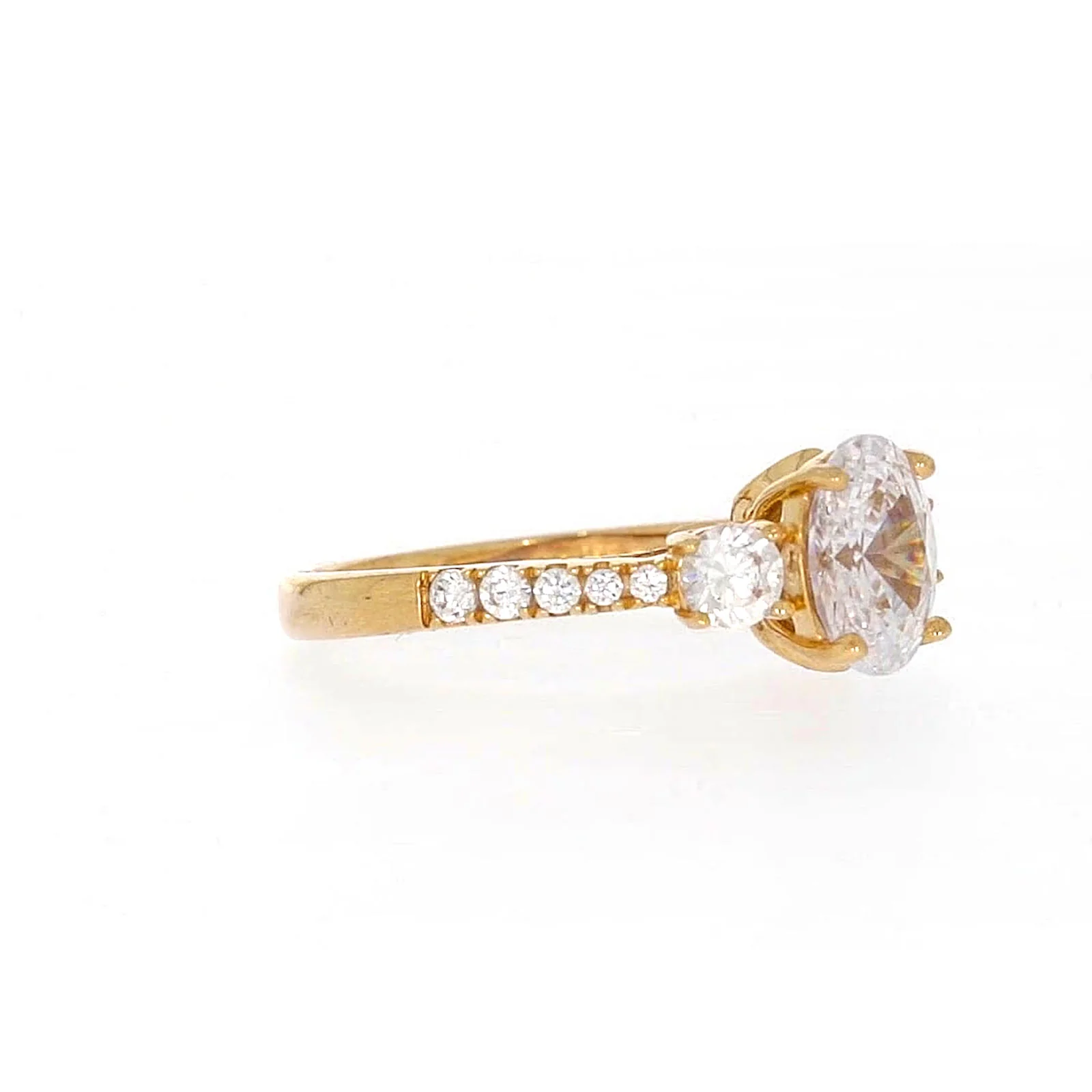 HUSH 9ct Yellow Gold Oval & Round Brilliant Cut with 1.70 CARAT tw of Diamond Simulants Ring - Image 67