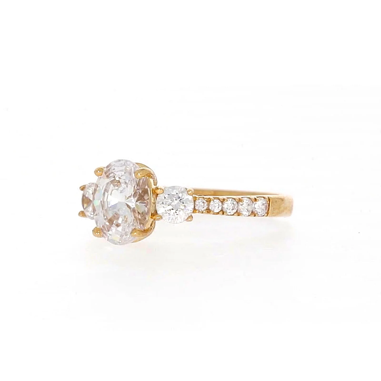 HUSH 9ct Yellow Gold Oval & Round Brilliant Cut with 1.70 CARAT tw of Diamond Simulants Ring - Image 8