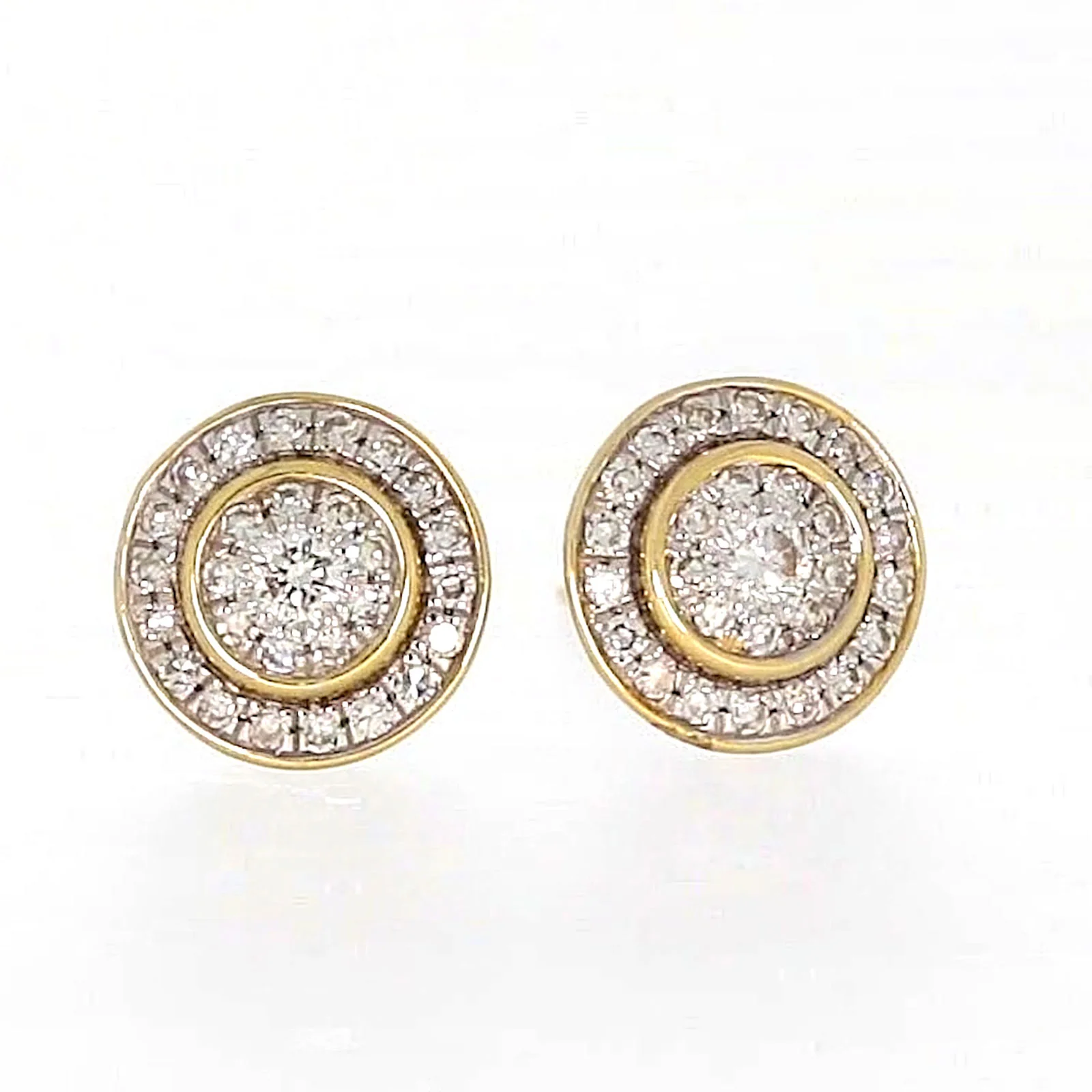 9ct Yellow Gold Round Brilliant Cut with 1/4 CARAT tw of Diamonds Stud Earrings - Image 4