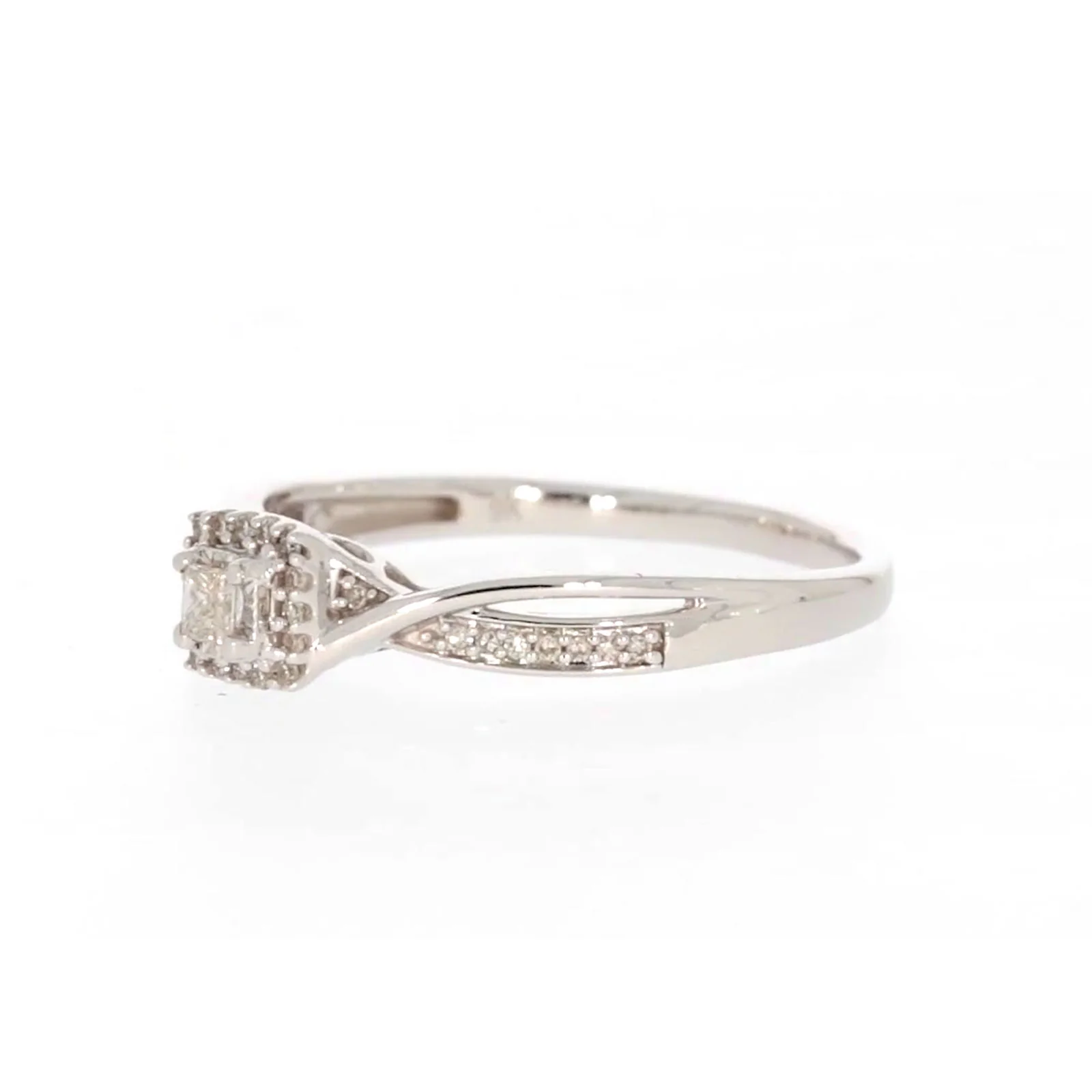 9ct White Gold Princess & Round Brilliant Cut 0.15 CARAT tw of Diamonds Ring - Image 11