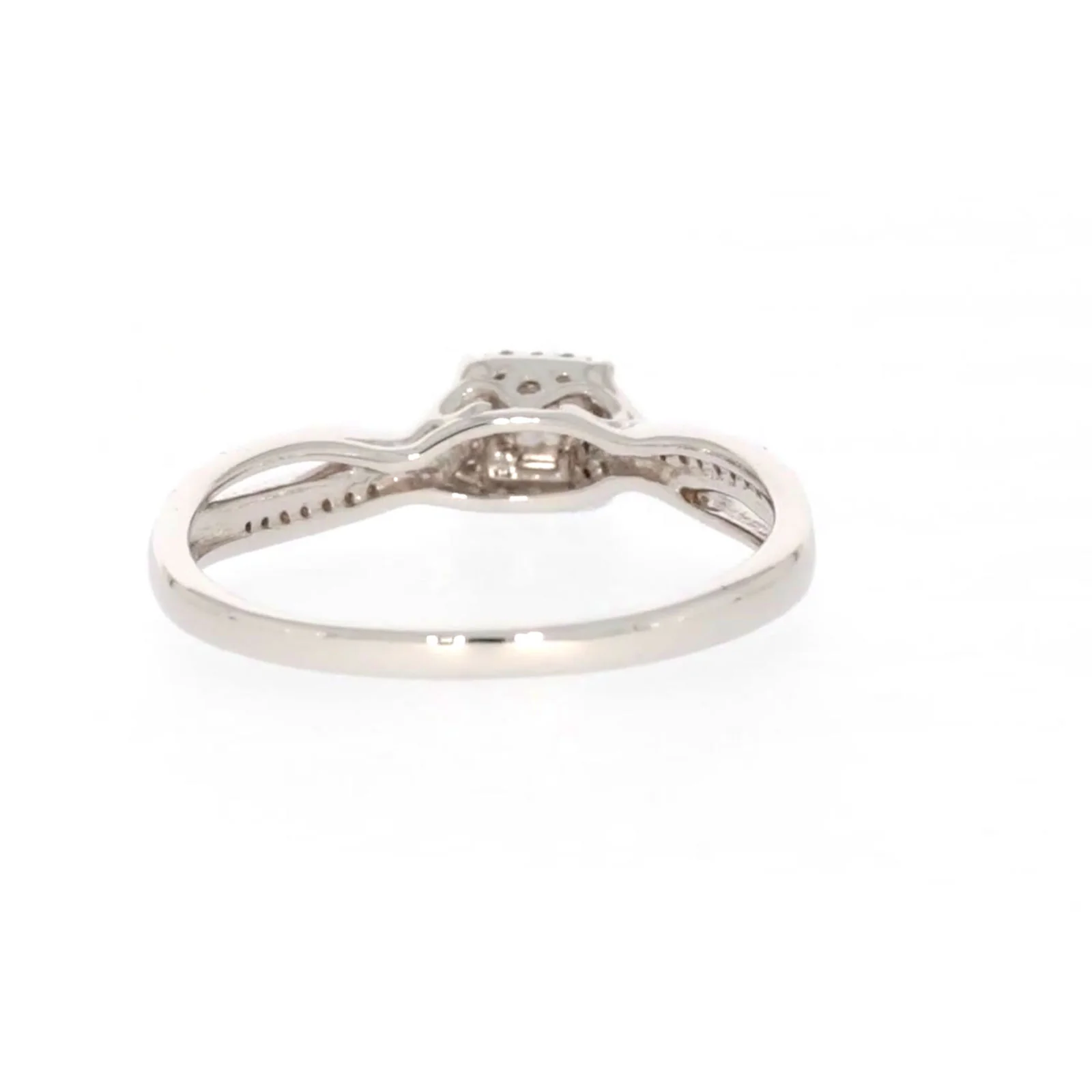 9ct White Gold Princess & Round Brilliant Cut 0.15 CARAT tw of Diamonds Ring - Image 40