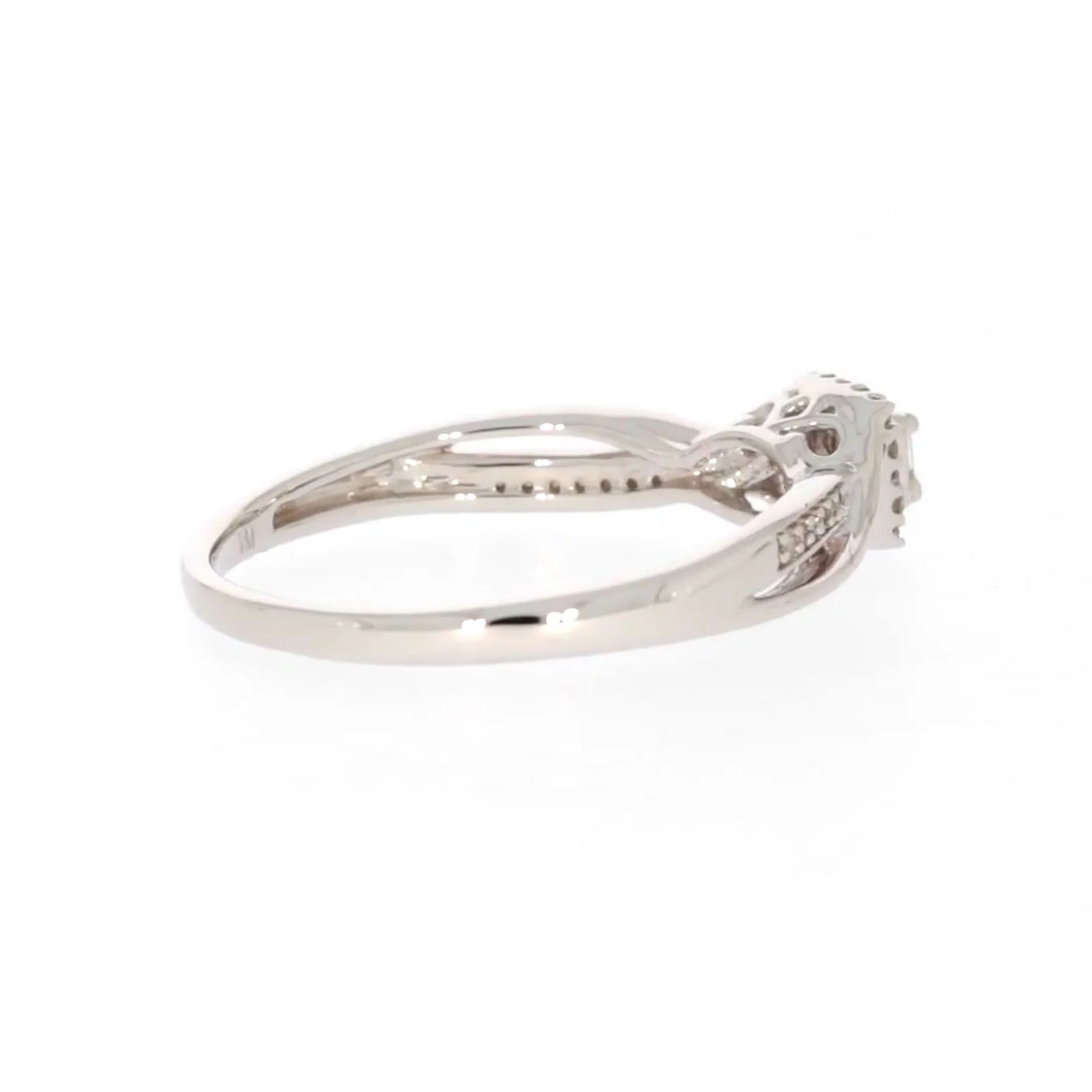 9ct White Gold Princess & Round Brilliant Cut 0.15 CARAT tw of Diamonds Ring - Image 51