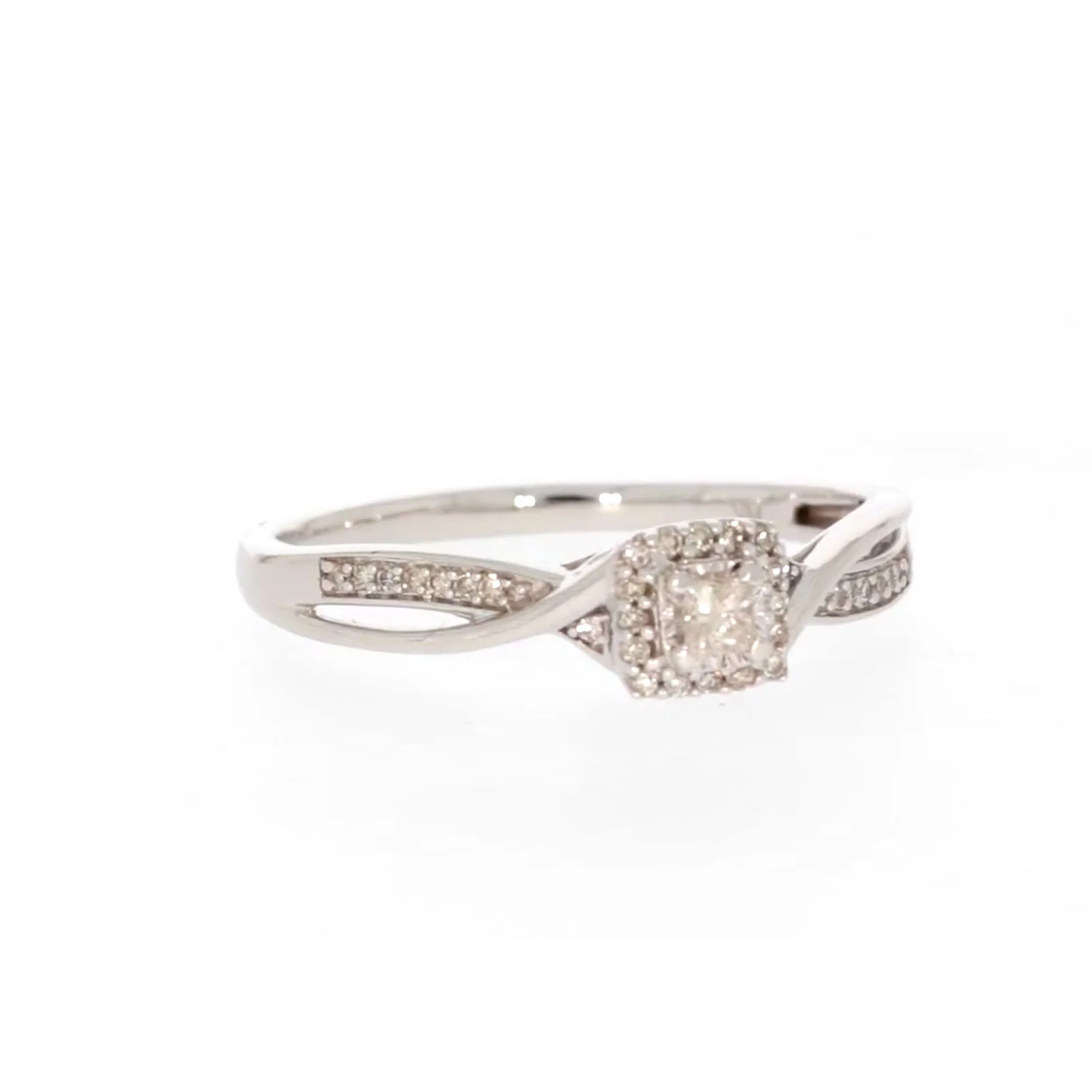 9ct White Gold Princess & Round Brilliant Cut 0.15 CARAT tw of Diamonds Ring - Image 72