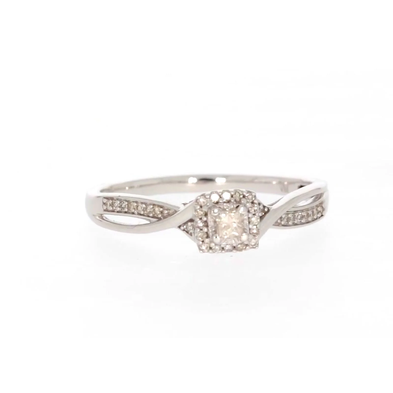 9ct White Gold Princess & Round Brilliant Cut 0.15 CARAT tw of Diamonds Ring - Image 74