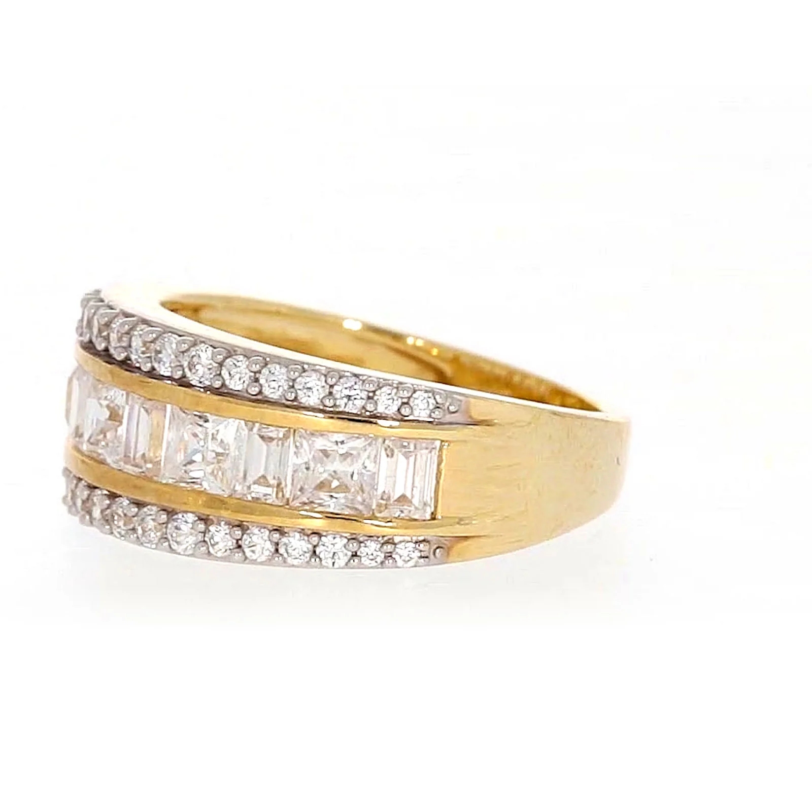 HUSH 9ct Yellow Gold Round Brilliant Cut 1 1/2 CARAT tw of Diamond Simulants Ring - Image 14