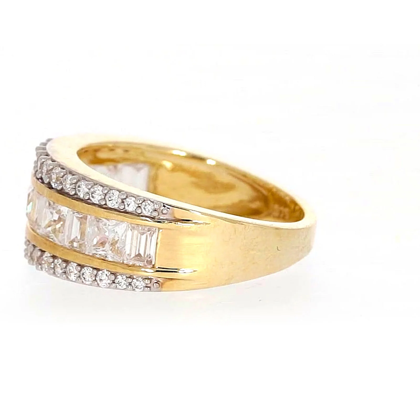 HUSH 9ct Yellow Gold Round Brilliant Cut 1 1/2 CARAT tw of Diamond Simulants Ring - Image 19