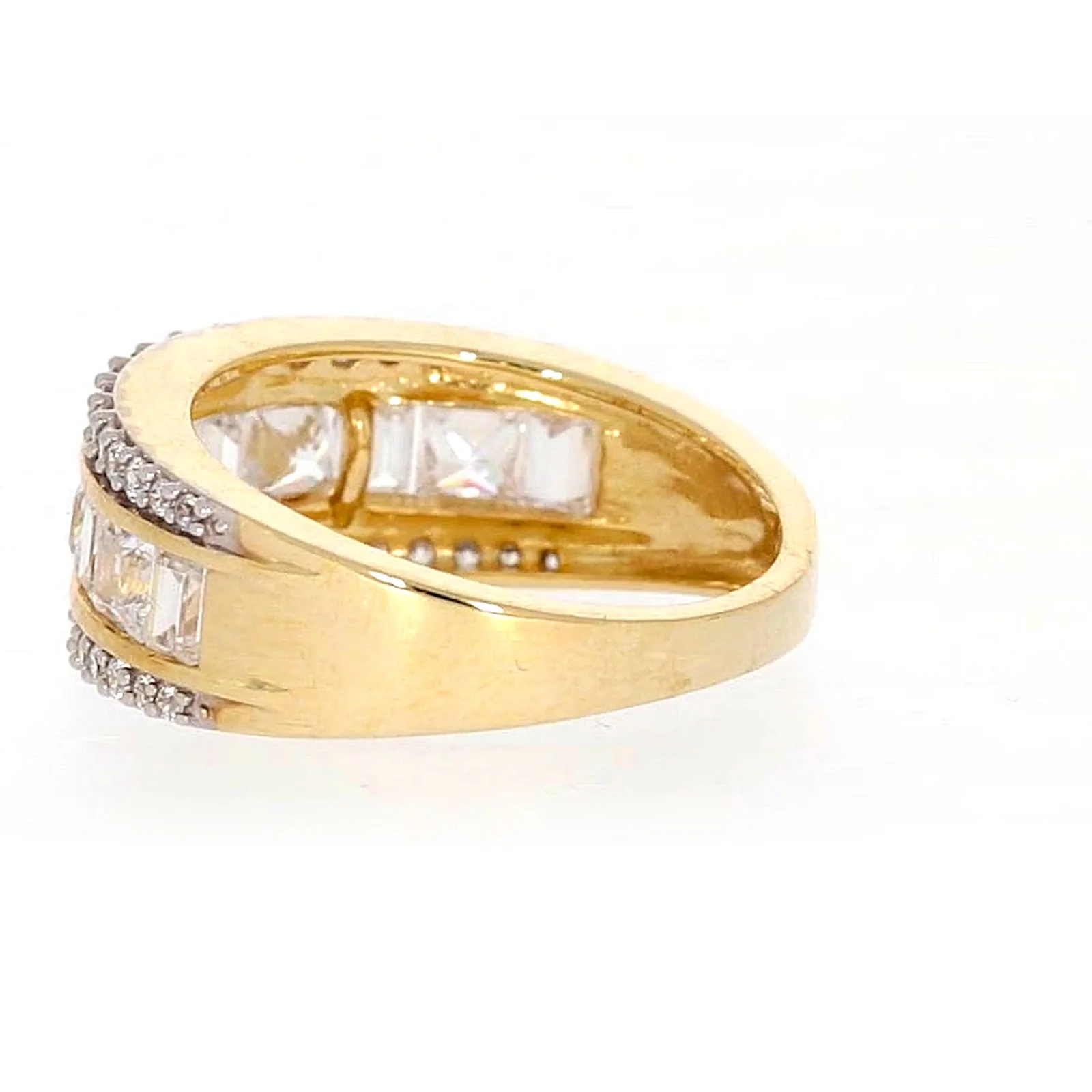 HUSH 9ct Yellow Gold Round Brilliant Cut 1 1/2 CARAT tw of Diamond Simulants Ring - Image 26