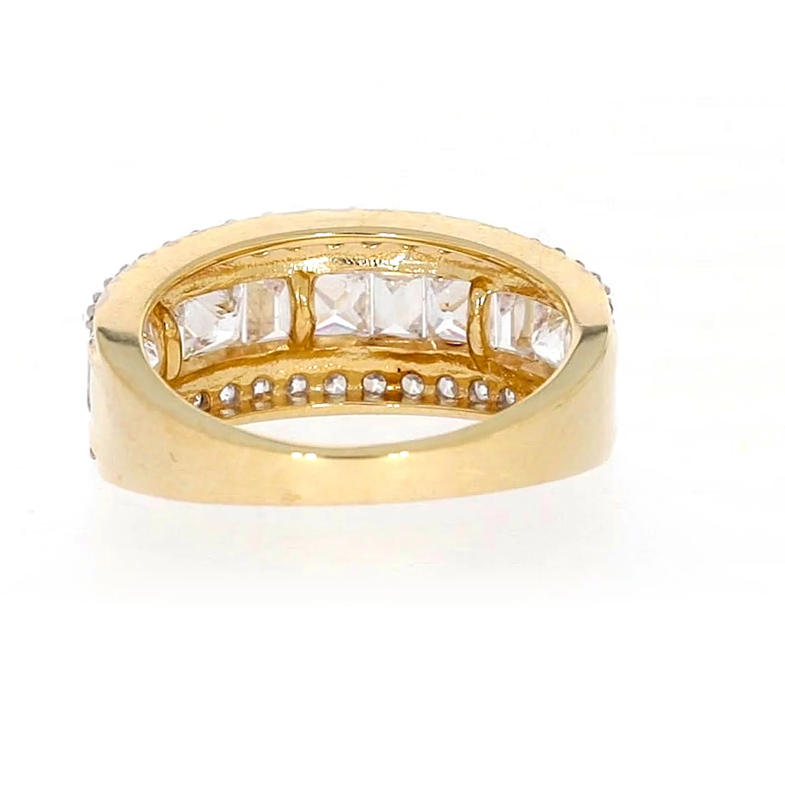 HUSH 9ct Yellow Gold Round Brilliant Cut 1 1/2 CARAT tw of Diamond Simulants Ring - Image 37
