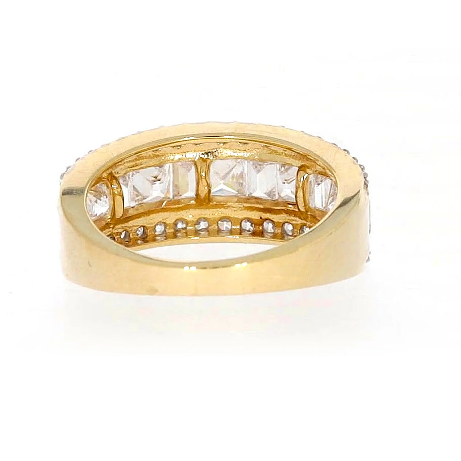 HUSH 9ct Yellow Gold Round Brilliant Cut 1 1/2 CARAT tw of Diamond Simulants Ring - Image 39