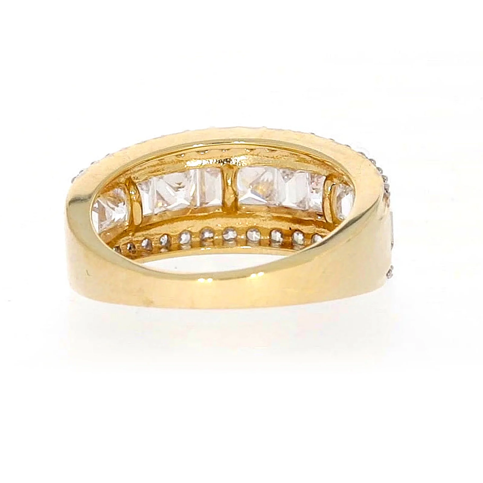HUSH 9ct Yellow Gold Round Brilliant Cut 1 1/2 CARAT tw of Diamond Simulants Ring - Image 40