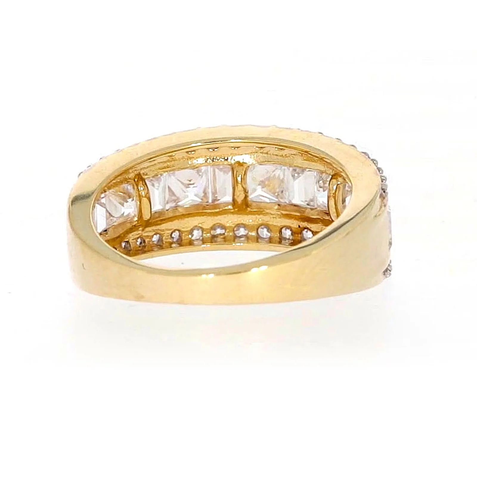 HUSH 9ct Yellow Gold Round Brilliant Cut 1 1/2 CARAT tw of Diamond Simulants Ring - Image 41