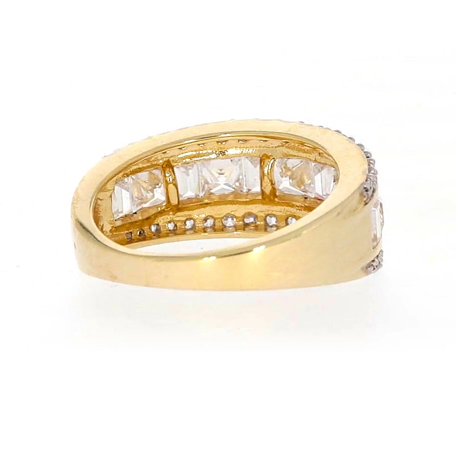 HUSH 9ct Yellow Gold Round Brilliant Cut 1 1/2 CARAT tw of Diamond Simulants Ring - Image 44