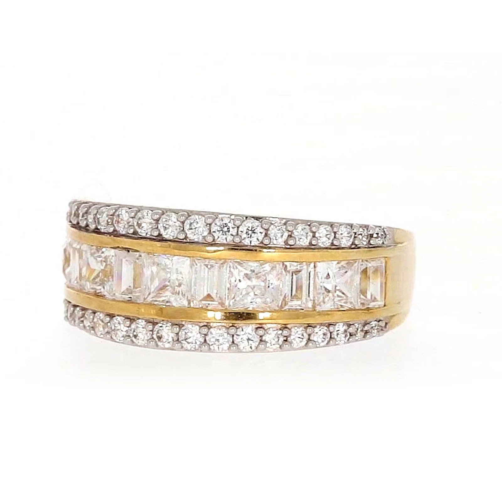 HUSH 9ct Yellow Gold Round Brilliant Cut 1 1/2 CARAT tw of Diamond Simulants Ring - Image 6