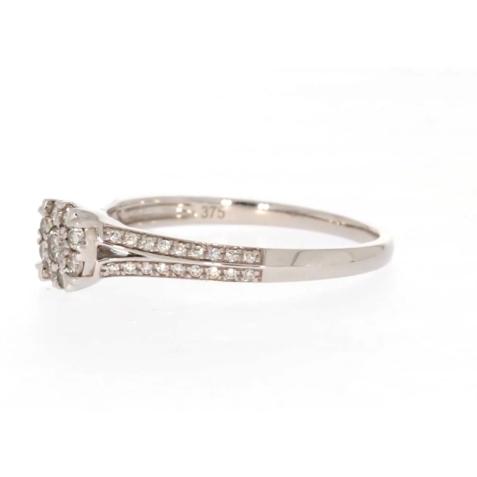 9ct White Gold Round Brilliant Cut 0.35 CARAT tw of Diamonds Ring - Image 14