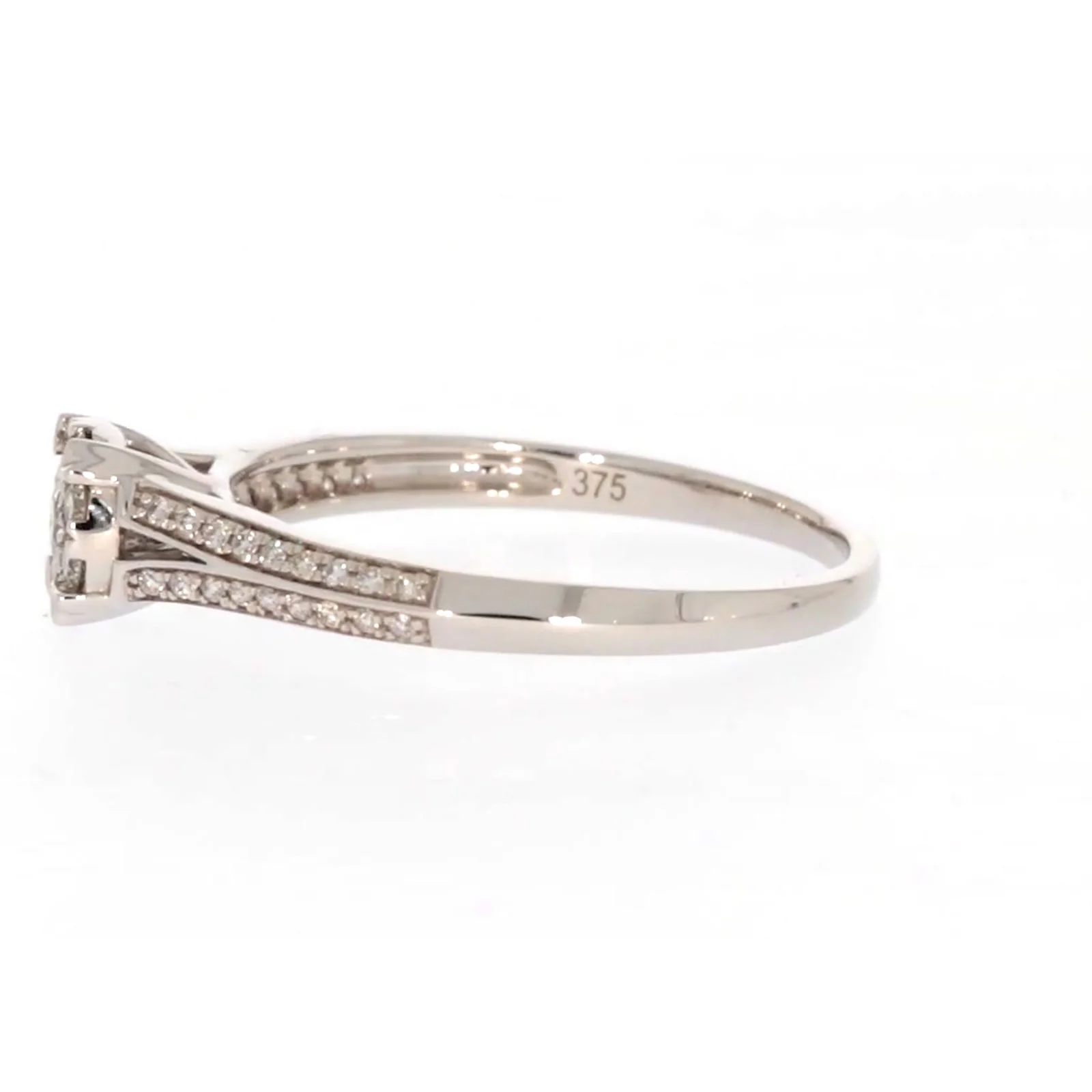 9ct White Gold Round Brilliant Cut 0.35 CARAT tw of Diamonds Ring - Image 19