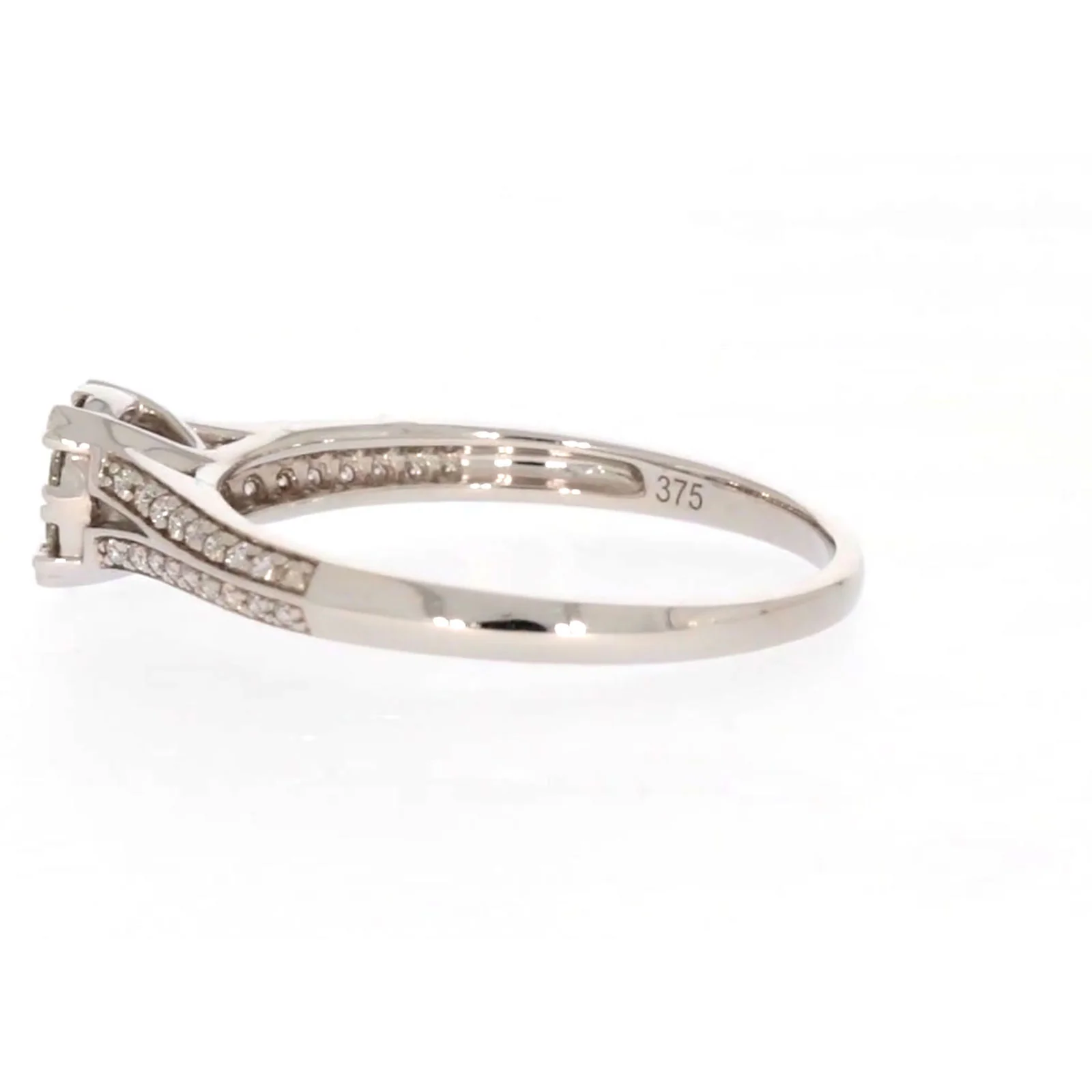 9ct White Gold Round Brilliant Cut 0.35 CARAT tw of Diamonds Ring - Image 23